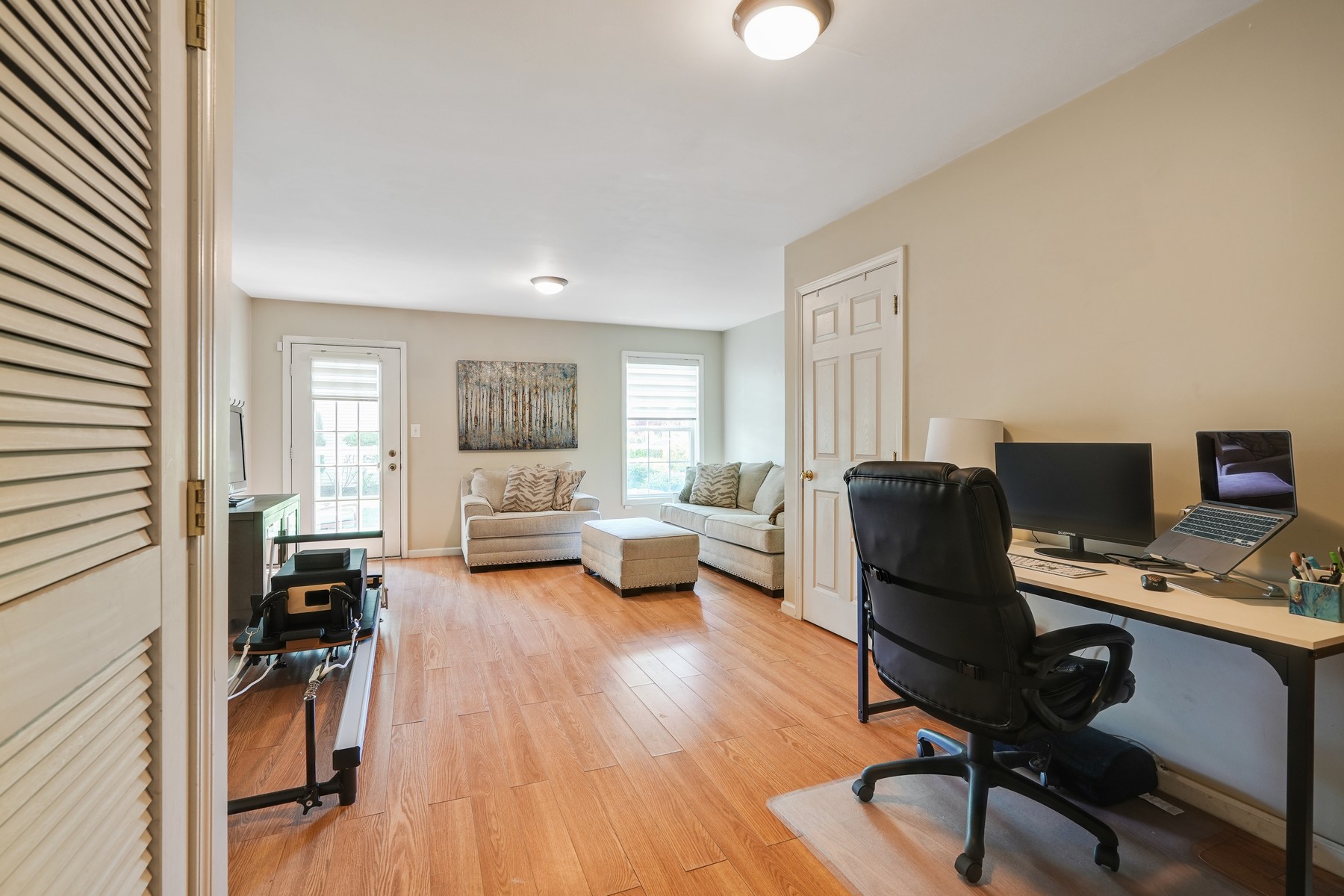 212 Swathmore Drive