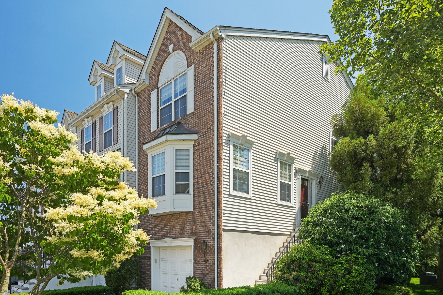212 Swathmore Drive