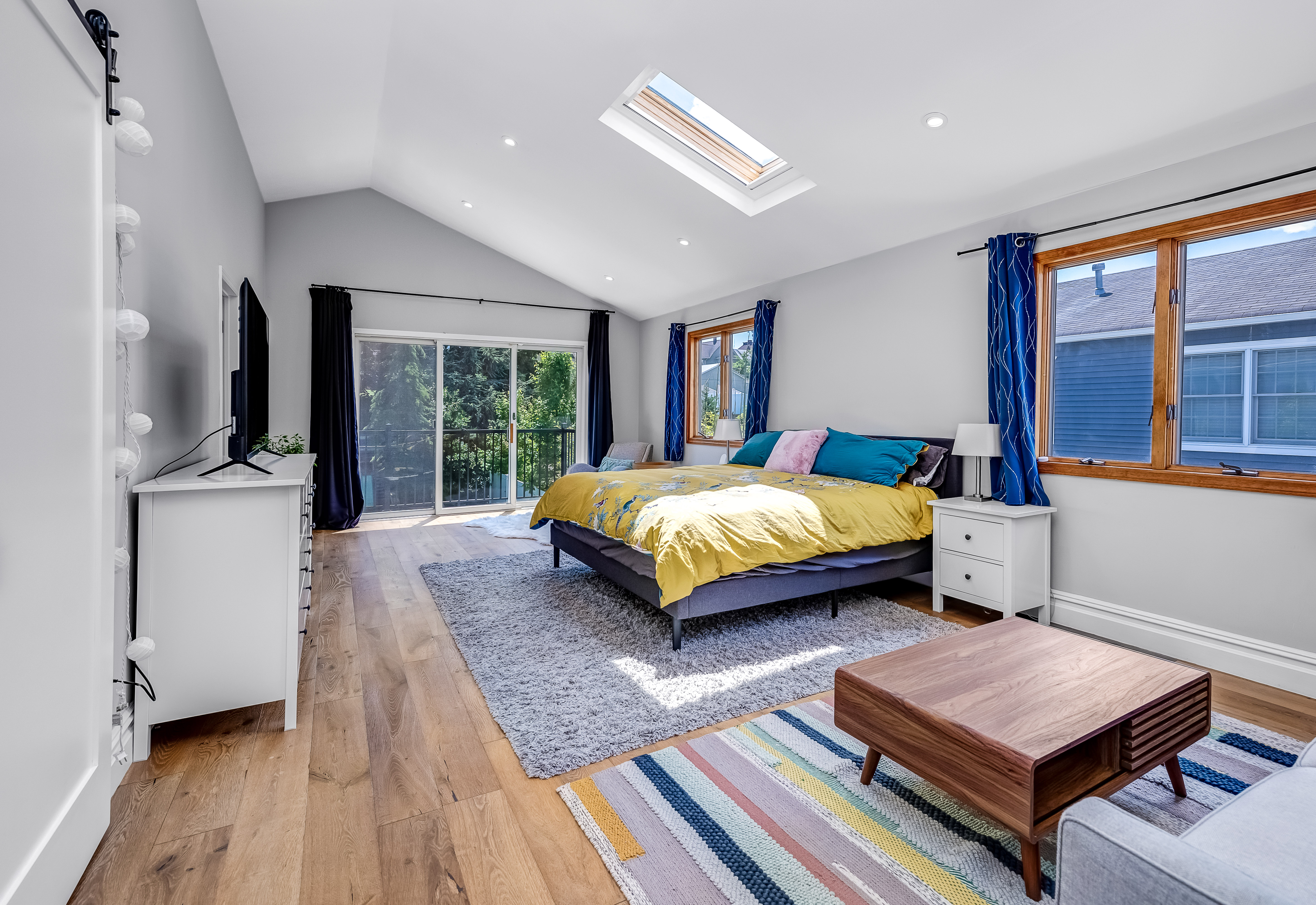 328 Travers Place