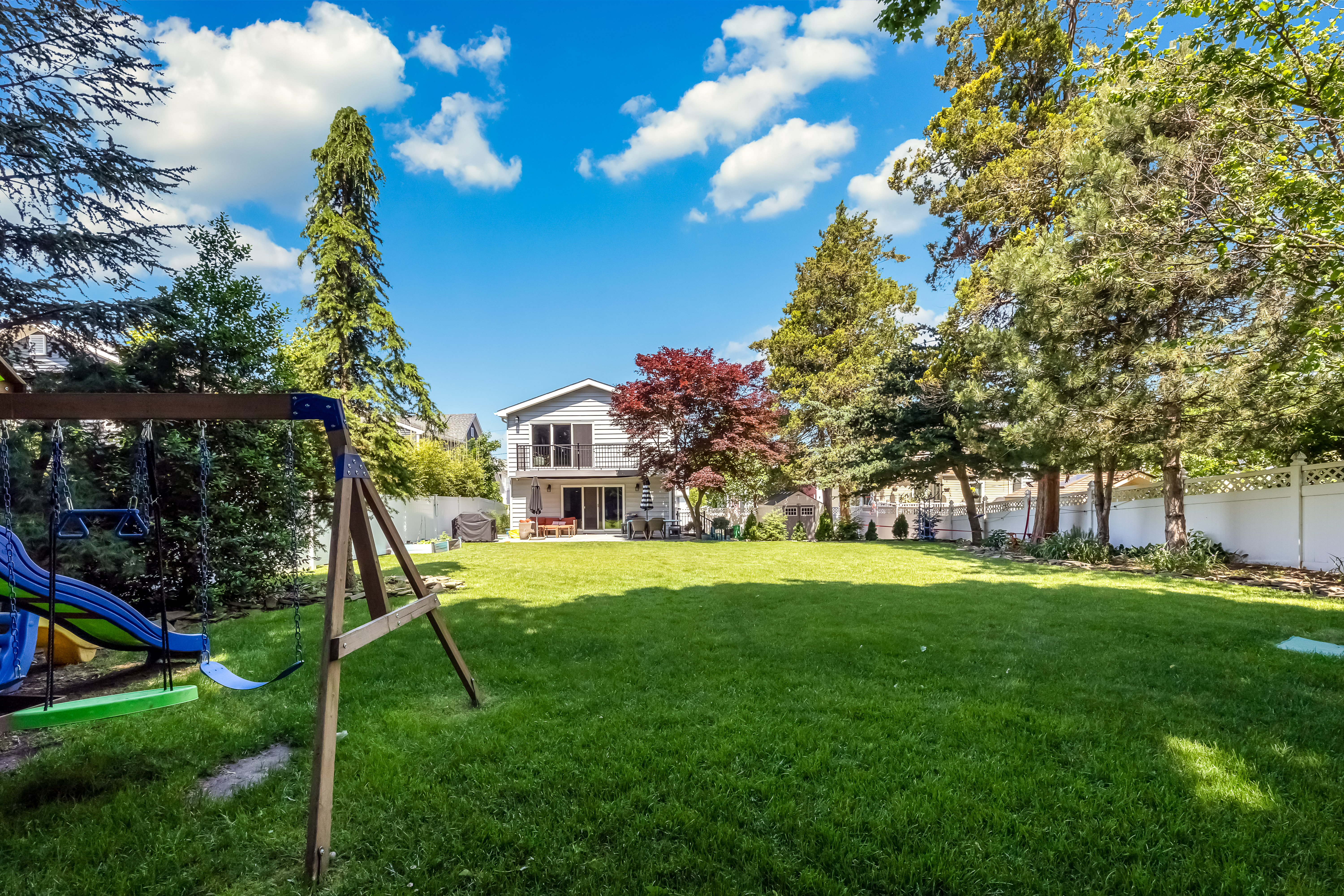 328 Travers Place