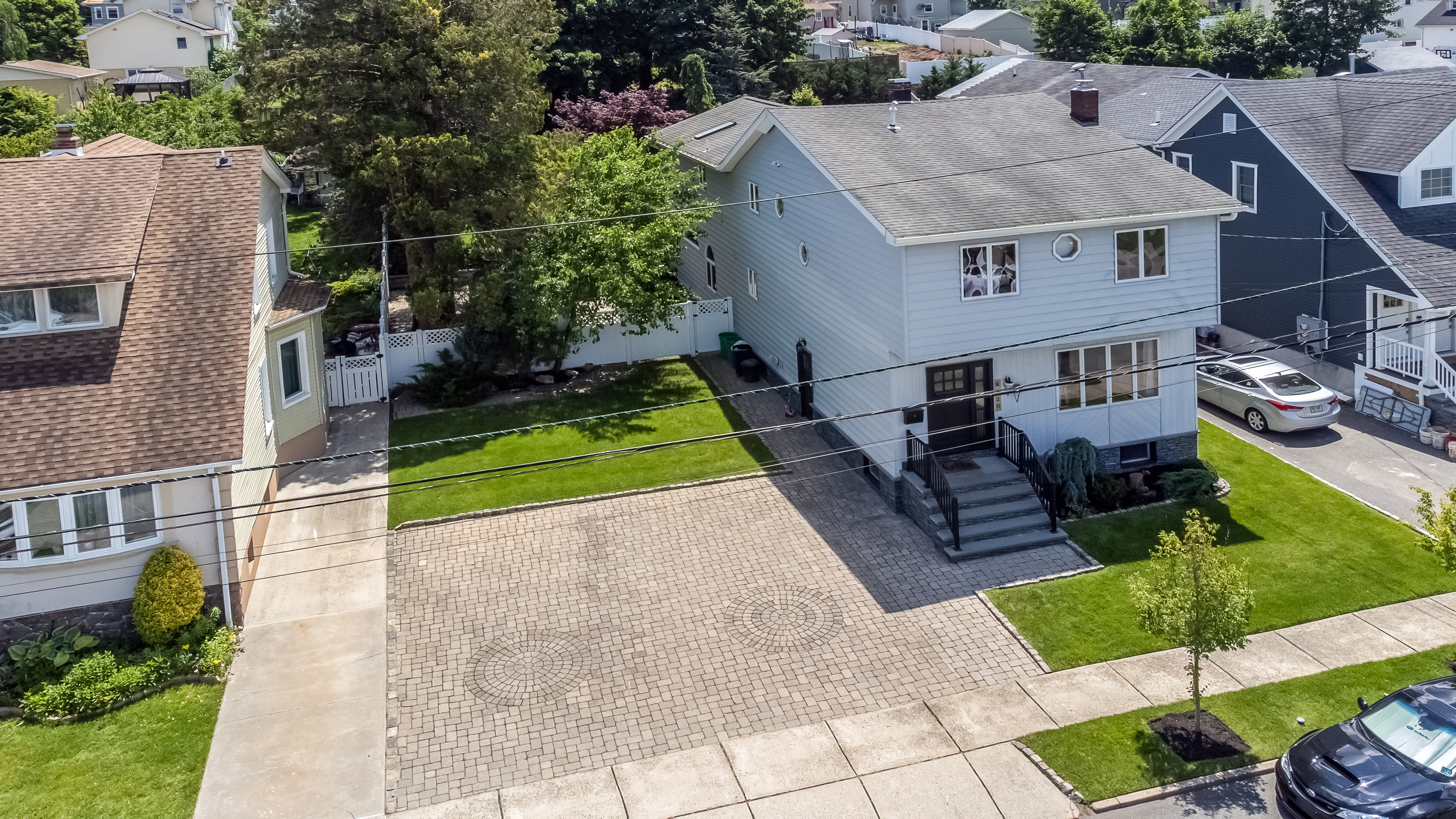 328 Travers Place
