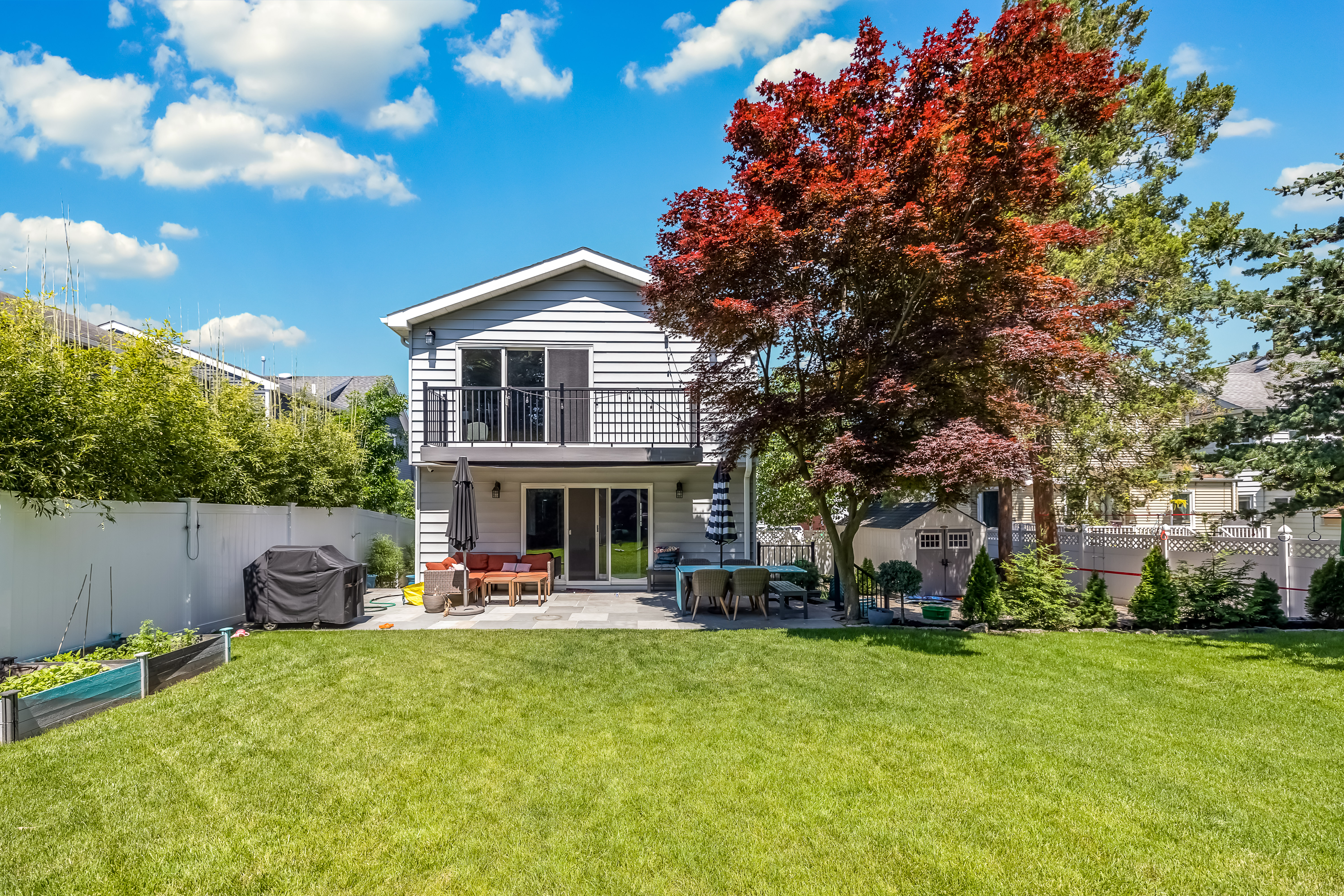 328 Travers Place