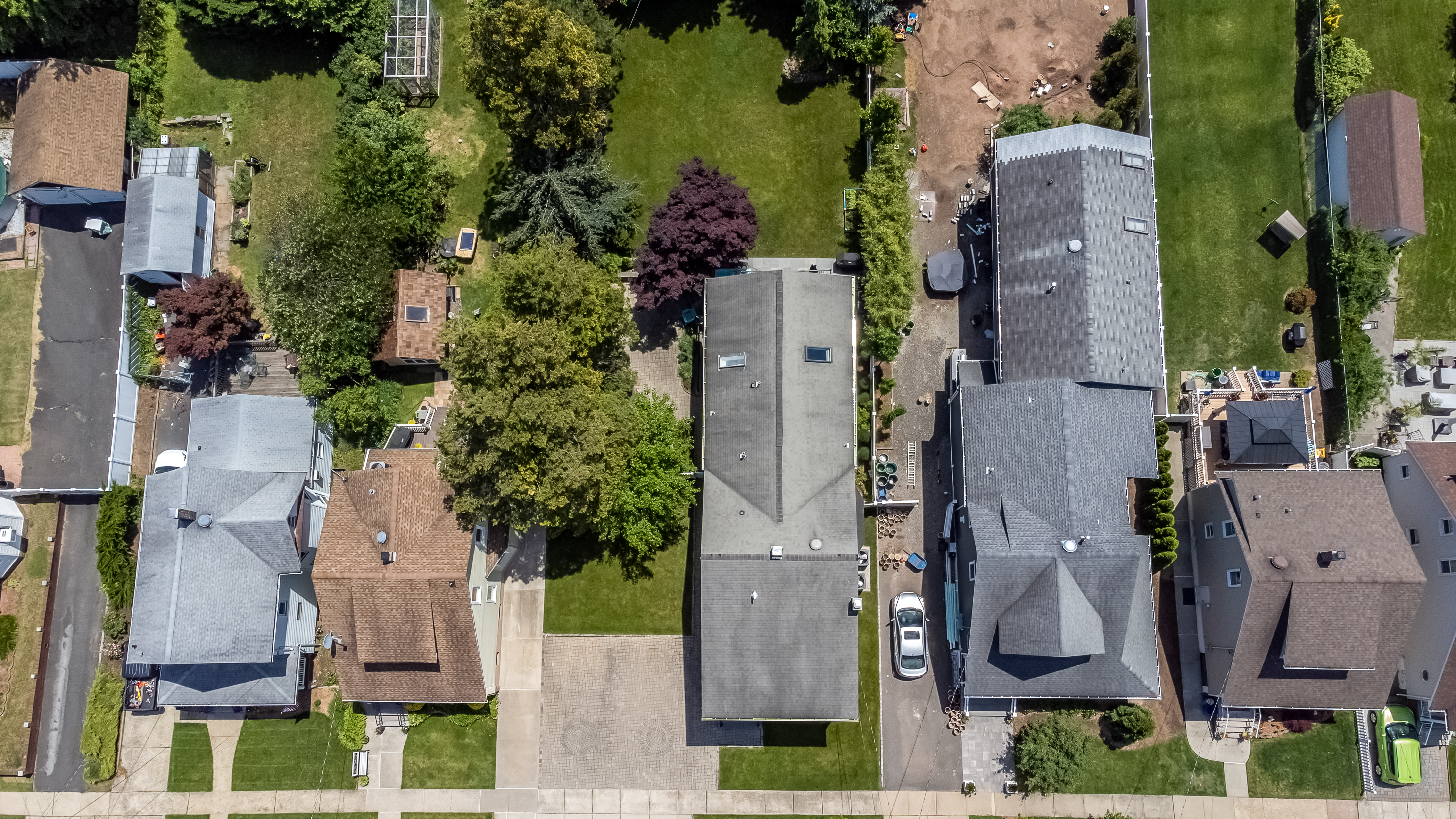 328 Travers Place