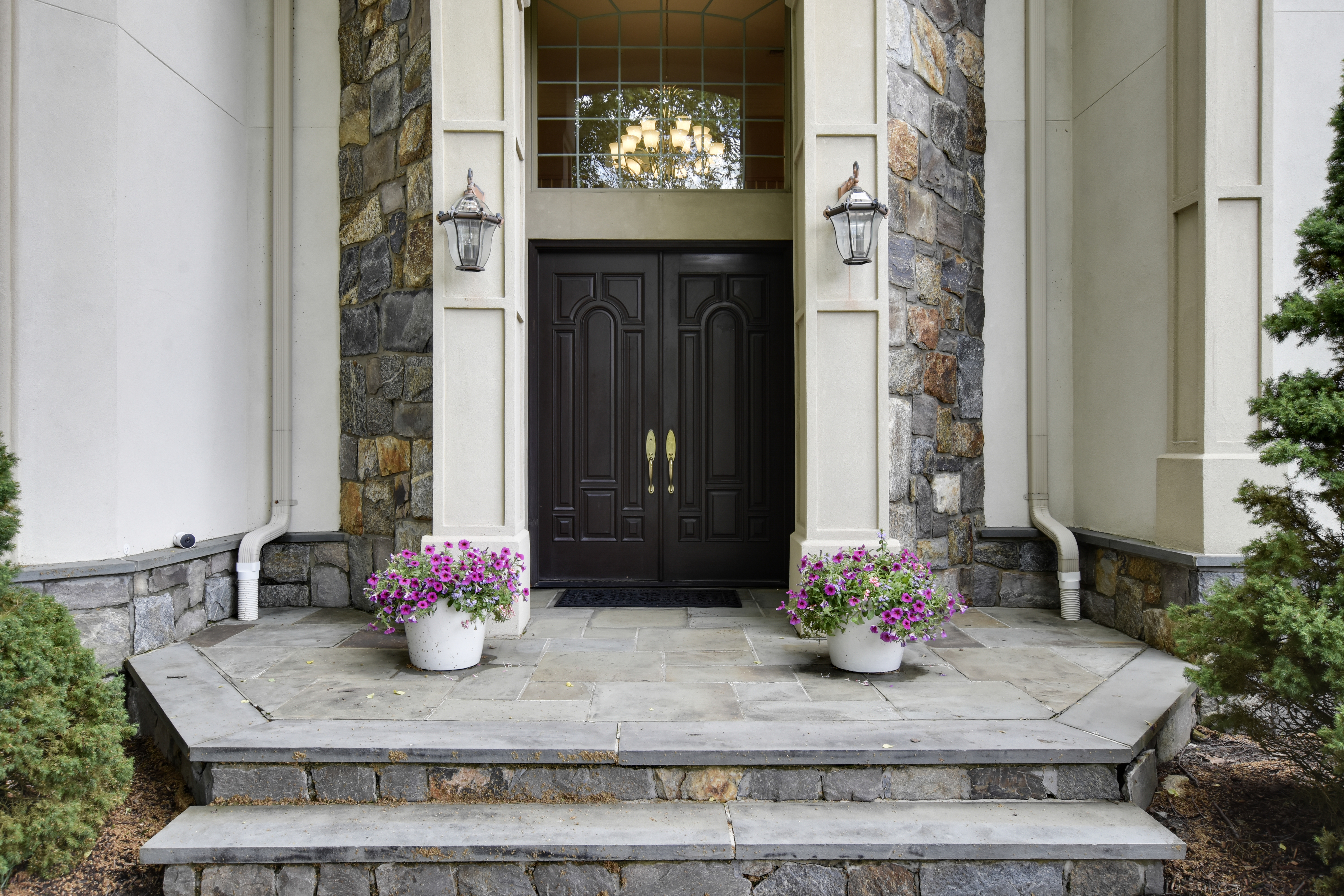 6 Sandstone Ridge