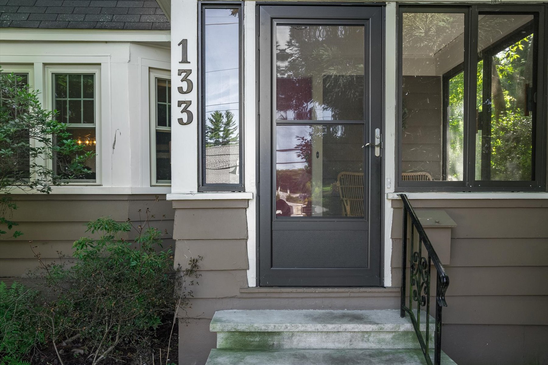 133 Woodlawn Avenue