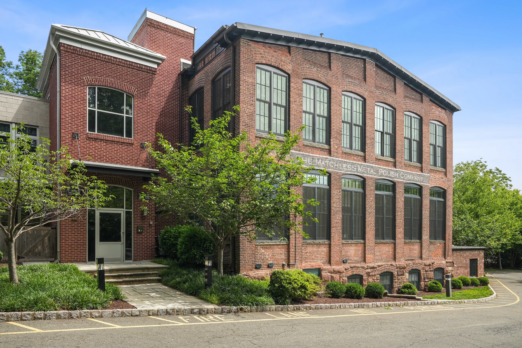 25 Clark Street, #201 