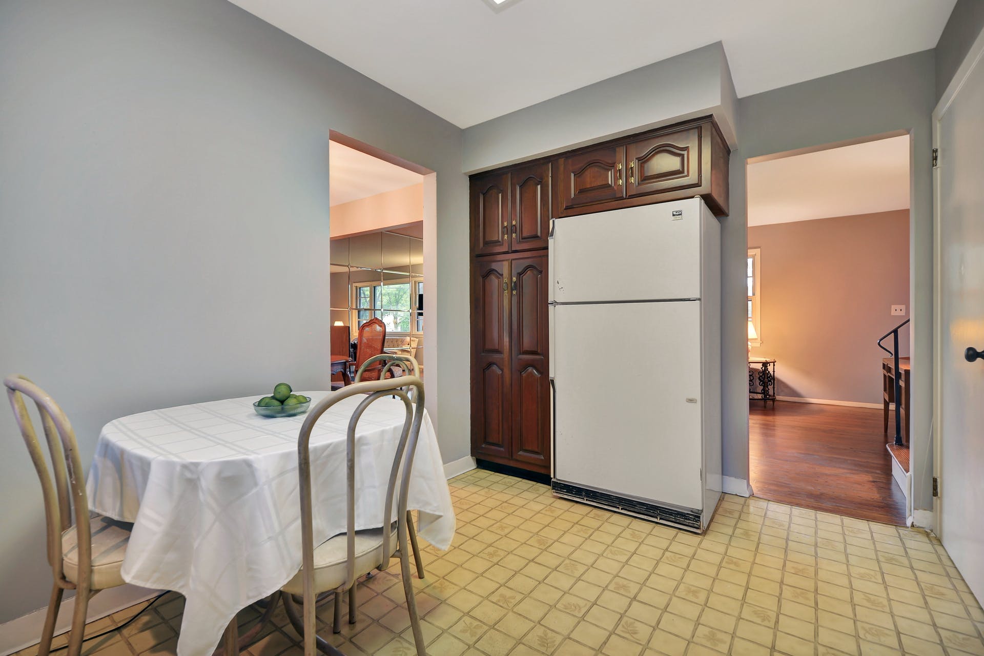 454 Kossuth Street