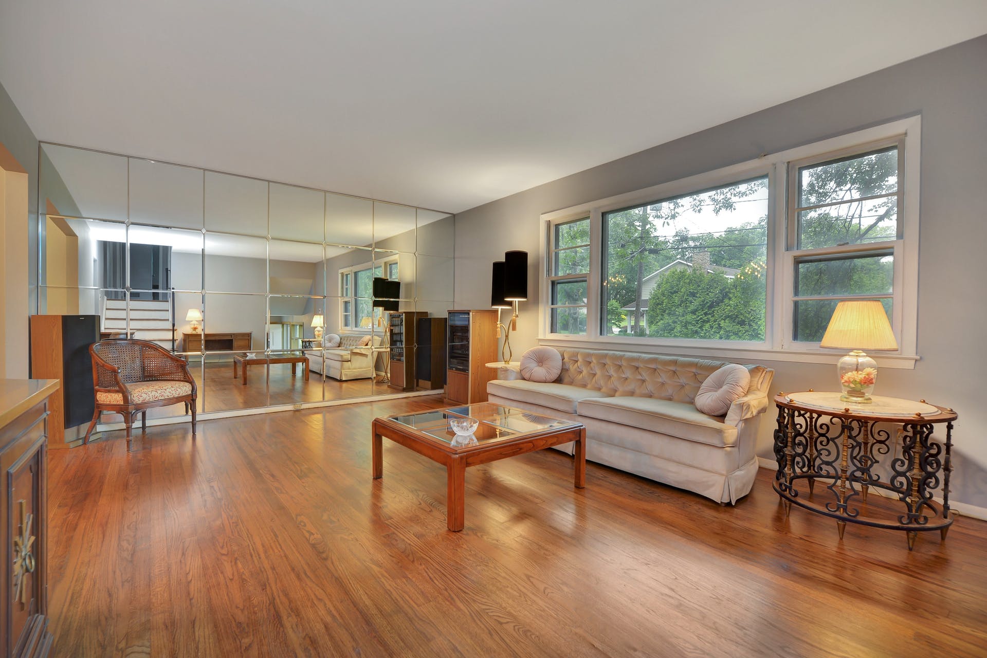 454 Kossuth Street