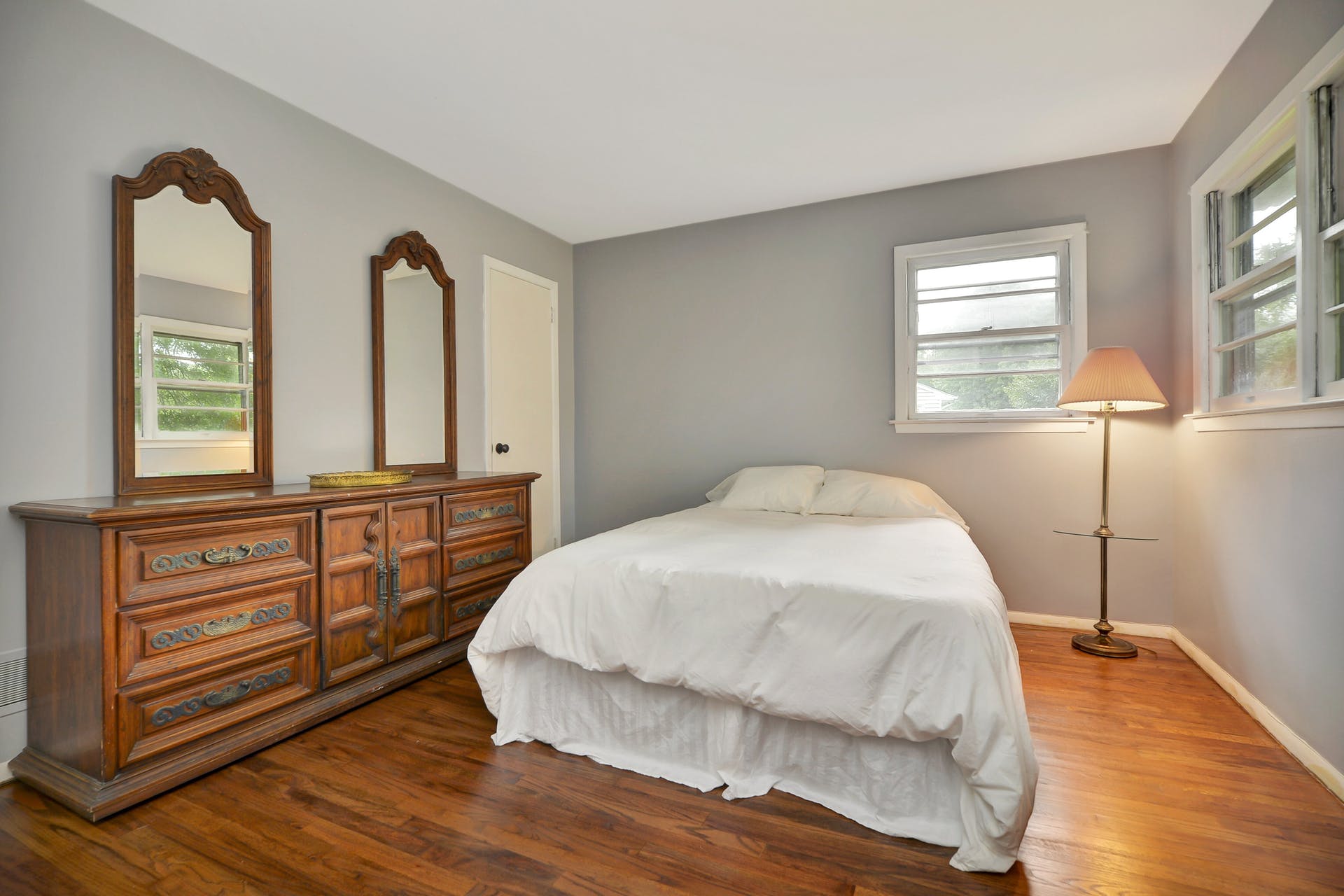 454 Kossuth Street