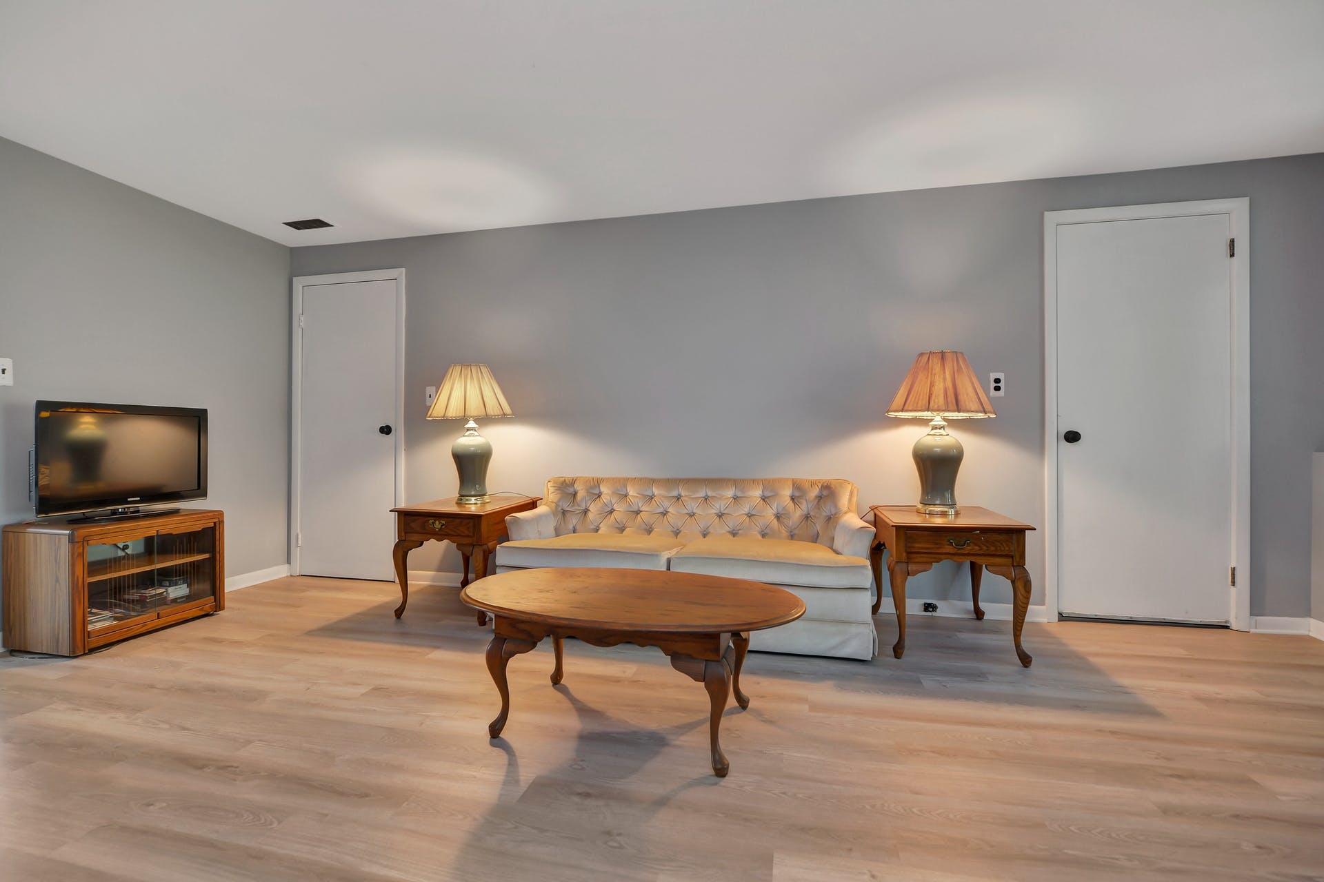 454 Kossuth Street