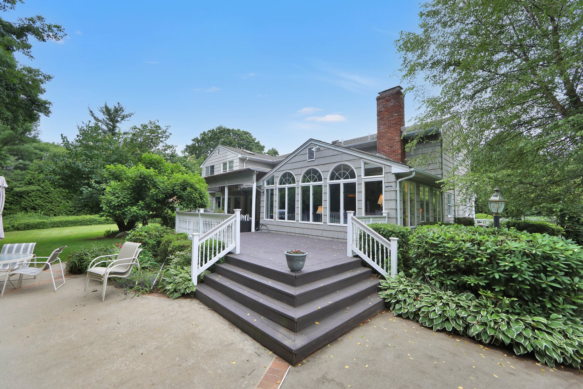 798 Huron Road
