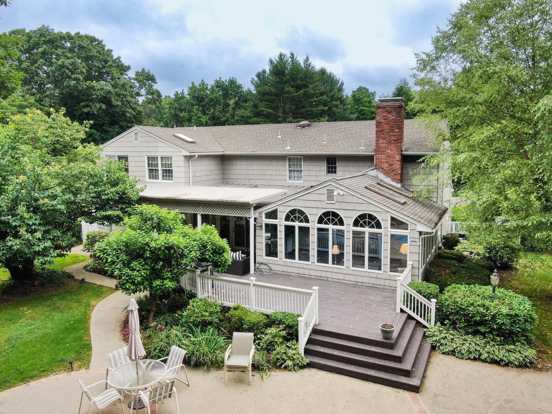 798 Huron Road