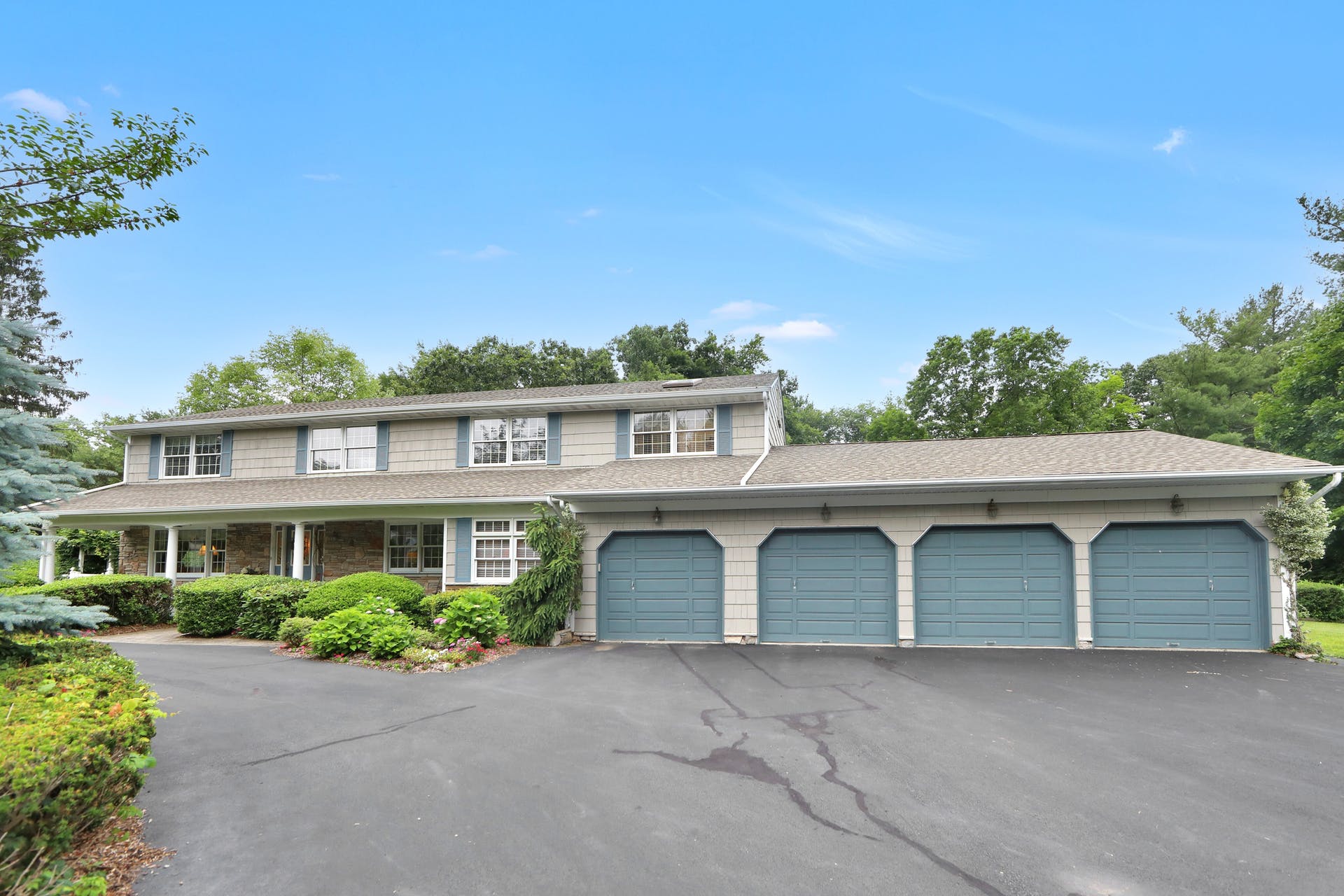 798 Huron Road