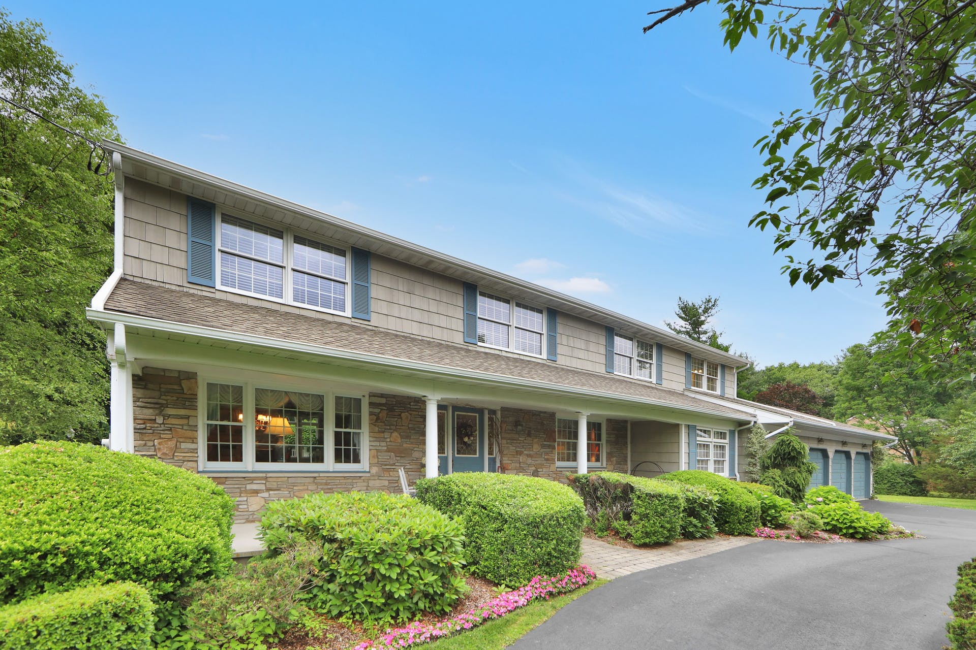 798 Huron Road