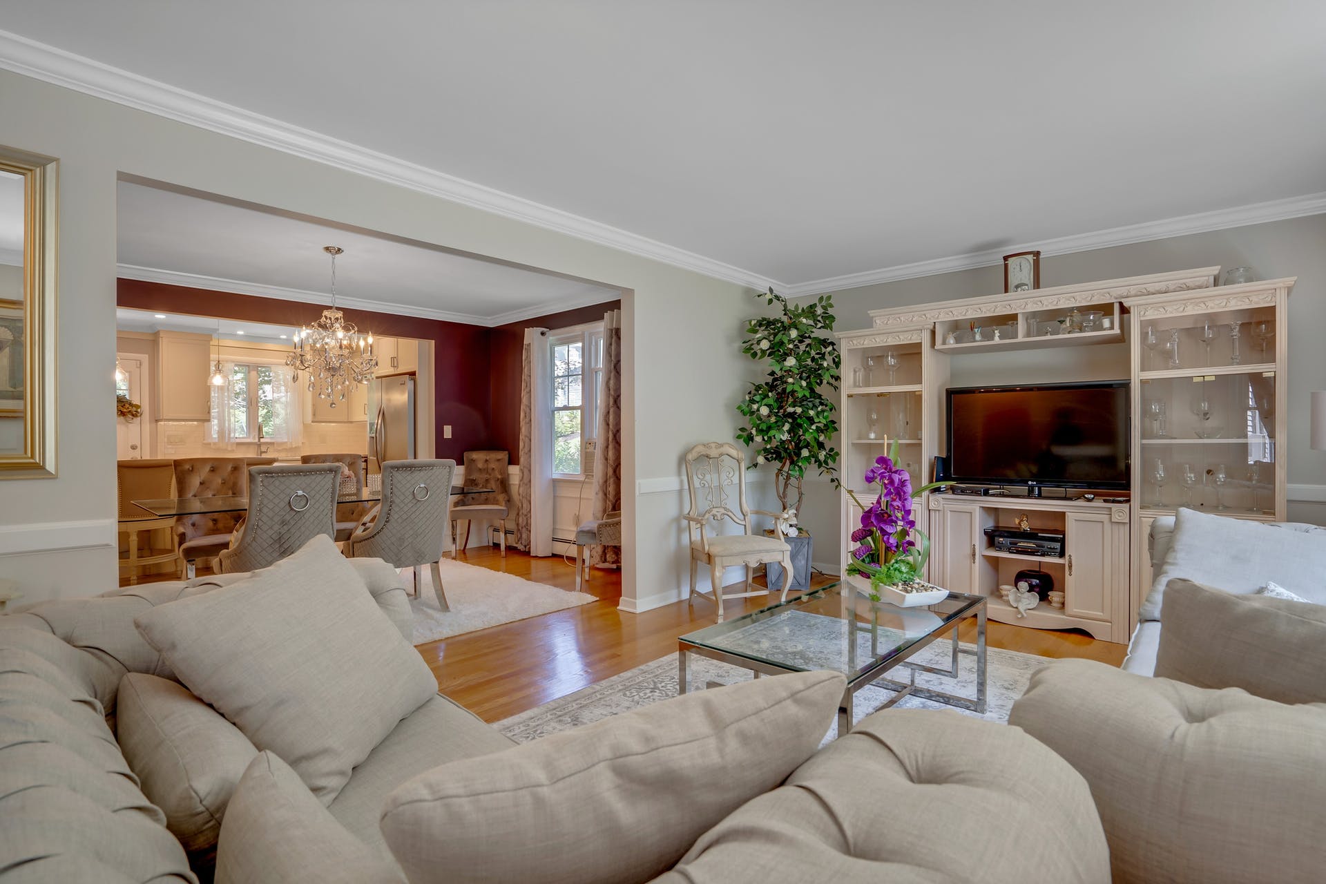 106 Pittis Avenue
