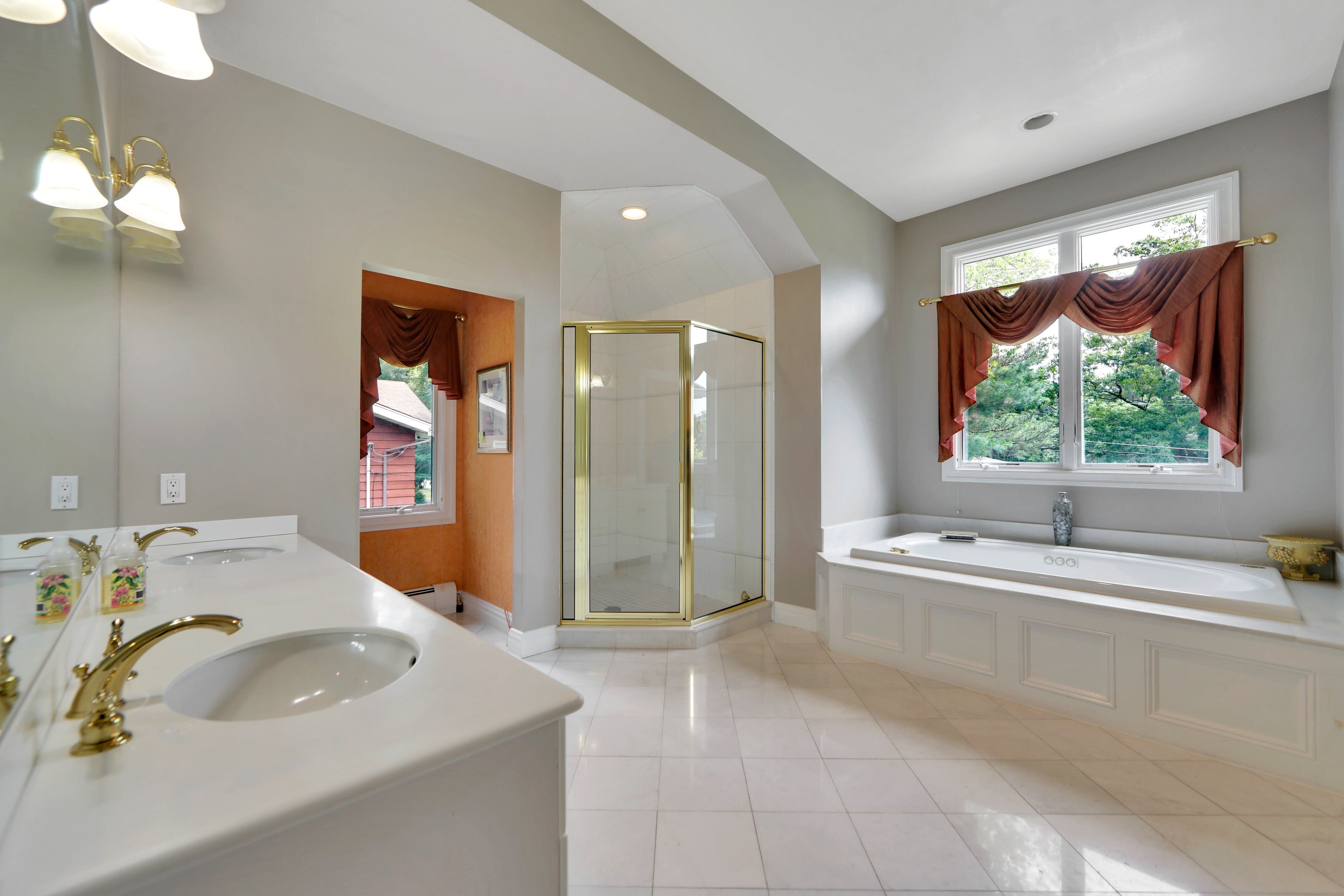 41 Bowers Lane