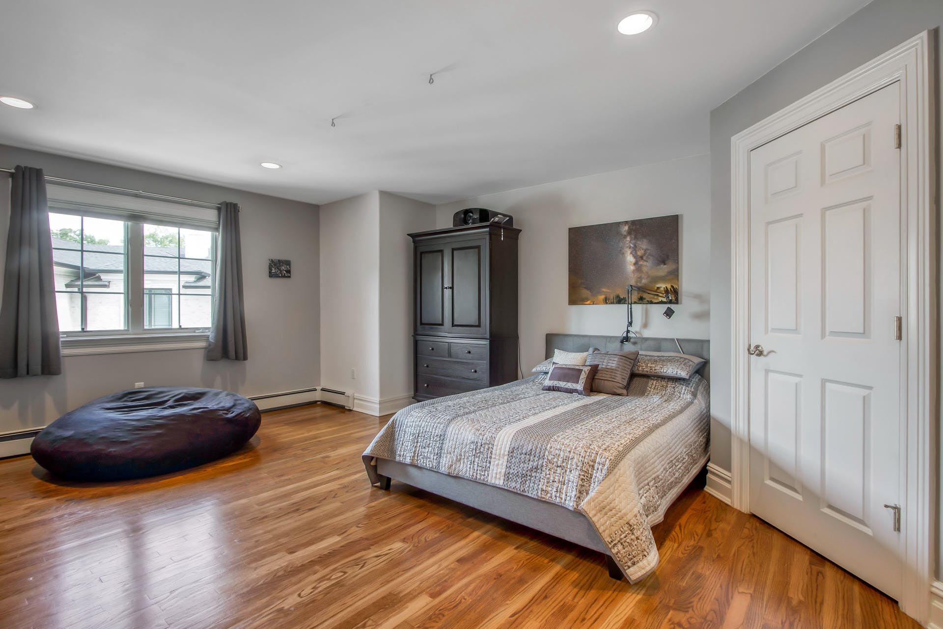 6 Willow Drive