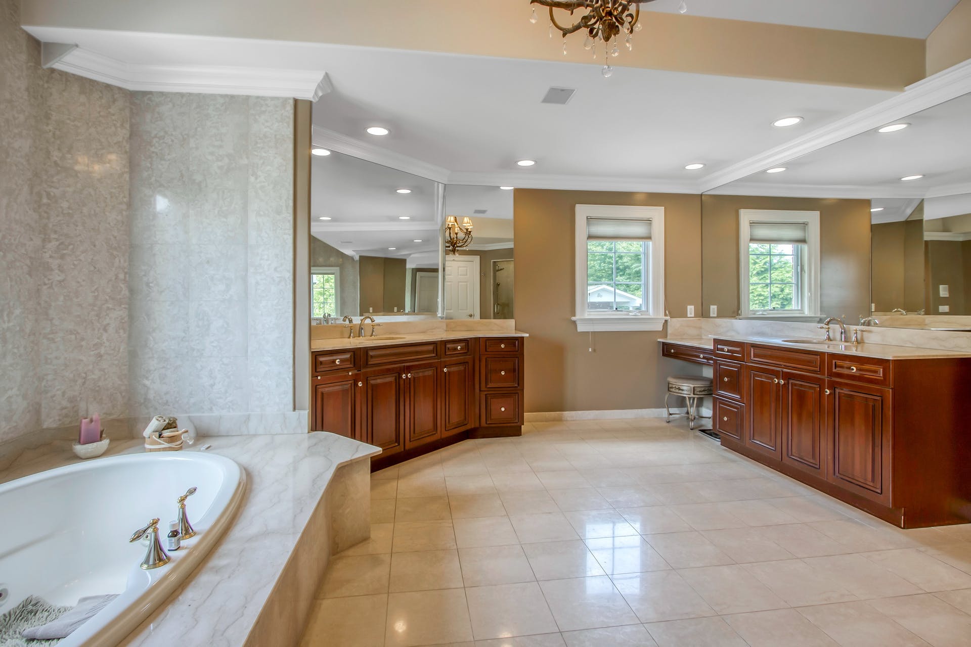 6 Willow Drive