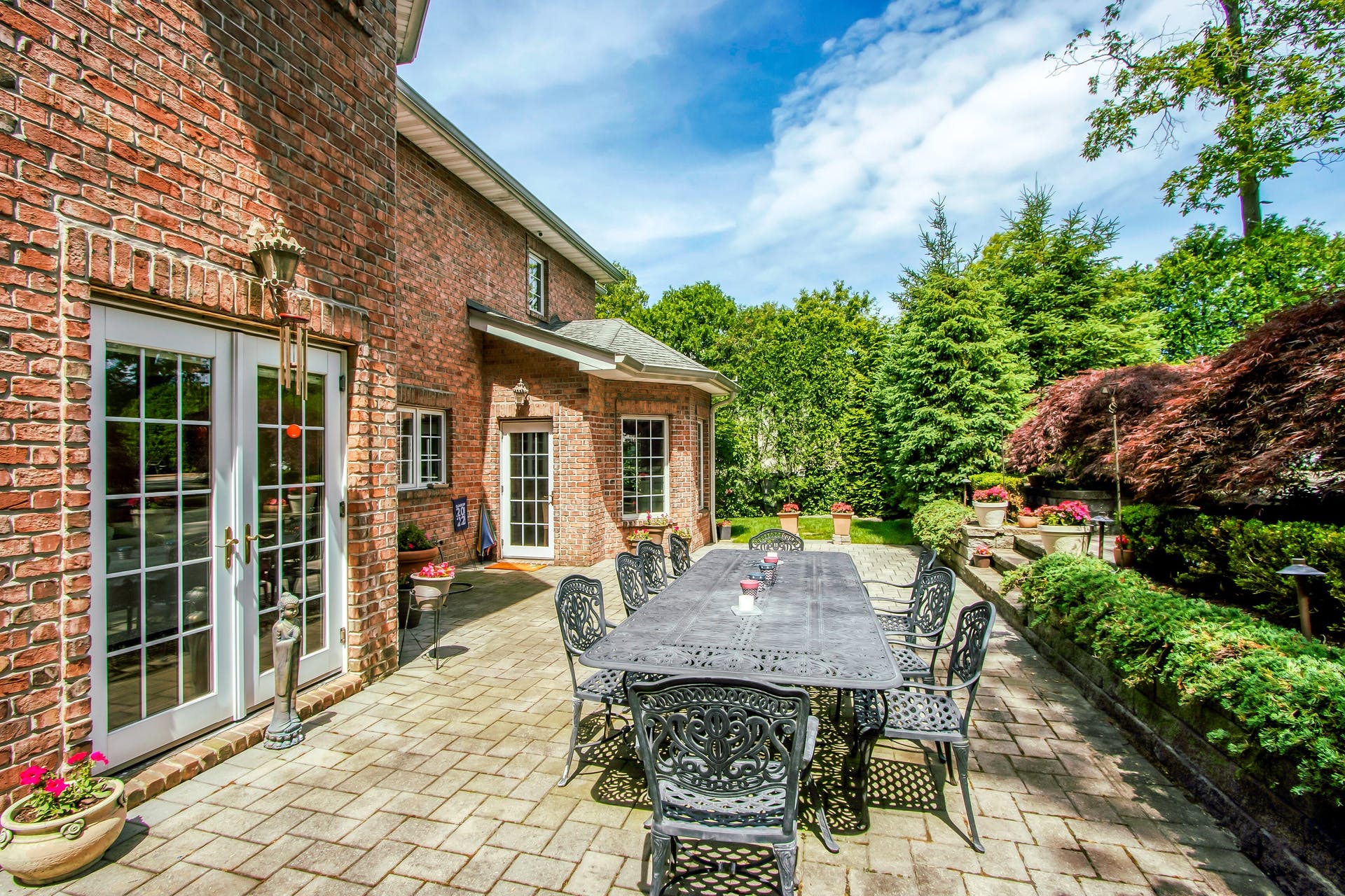 6 Willow Drive