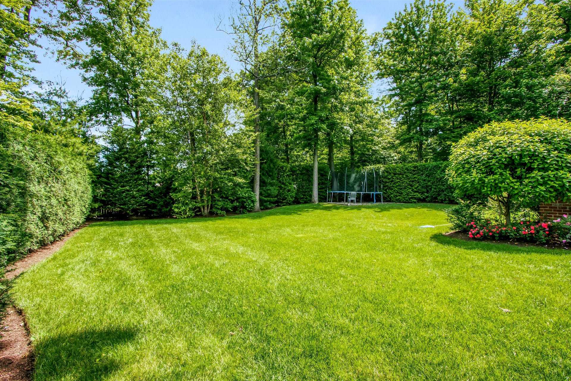 6 Willow Drive