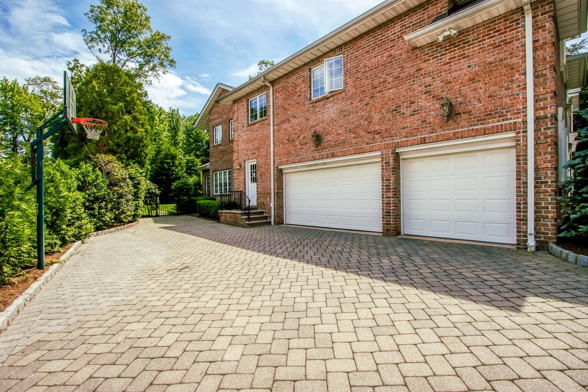 6 Willow Drive