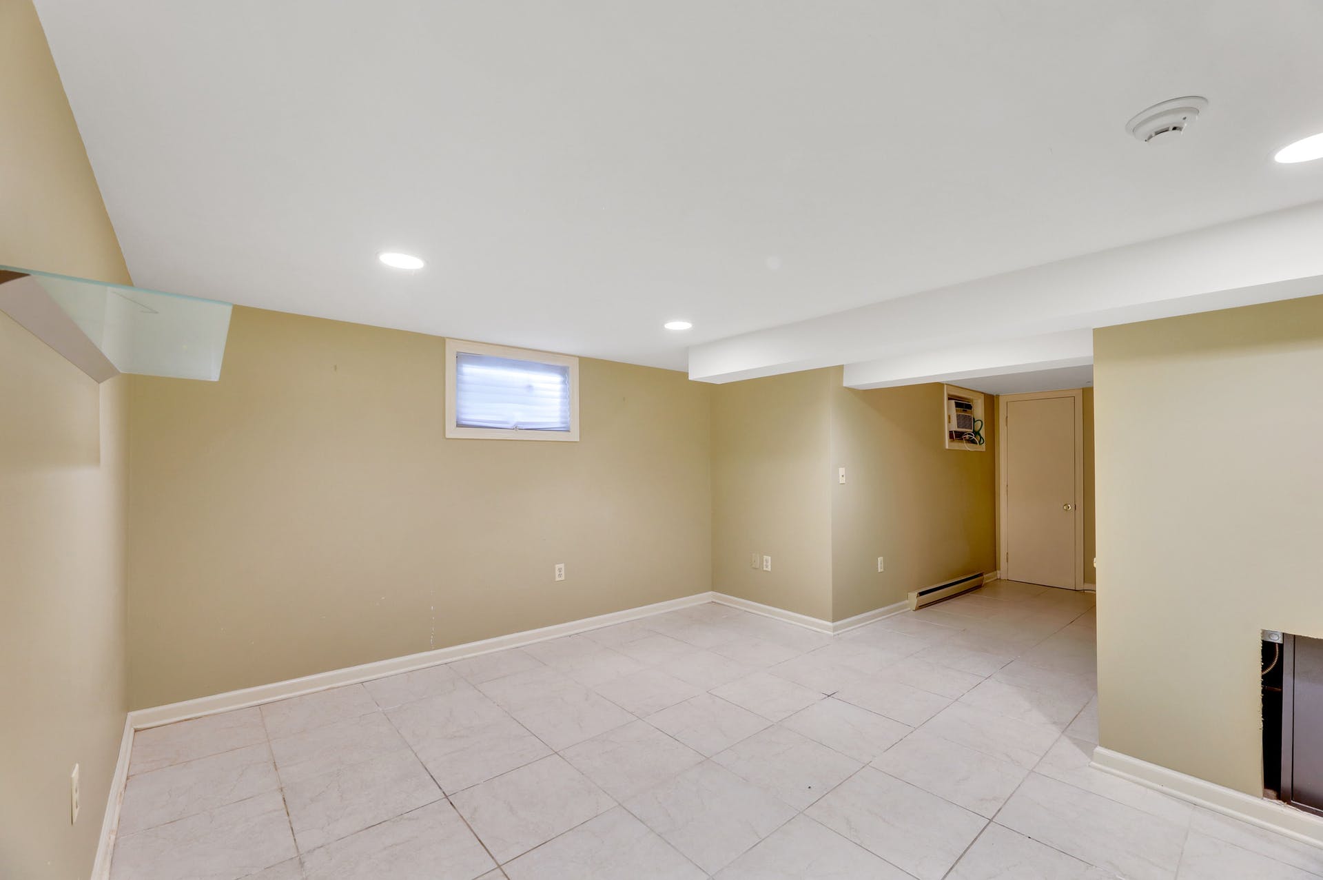 636 Schaefer Avenue