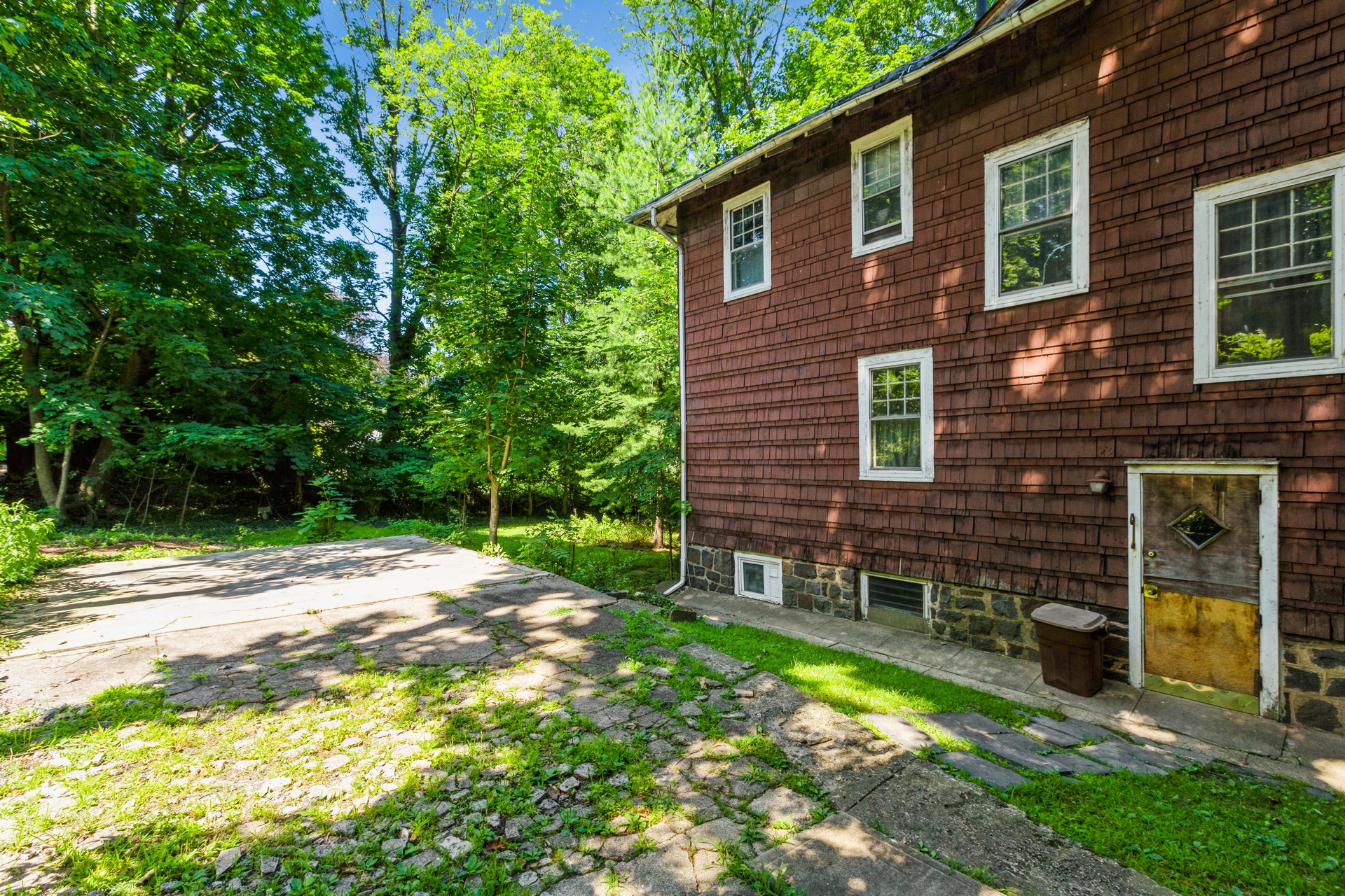 110 Palisade Avenue