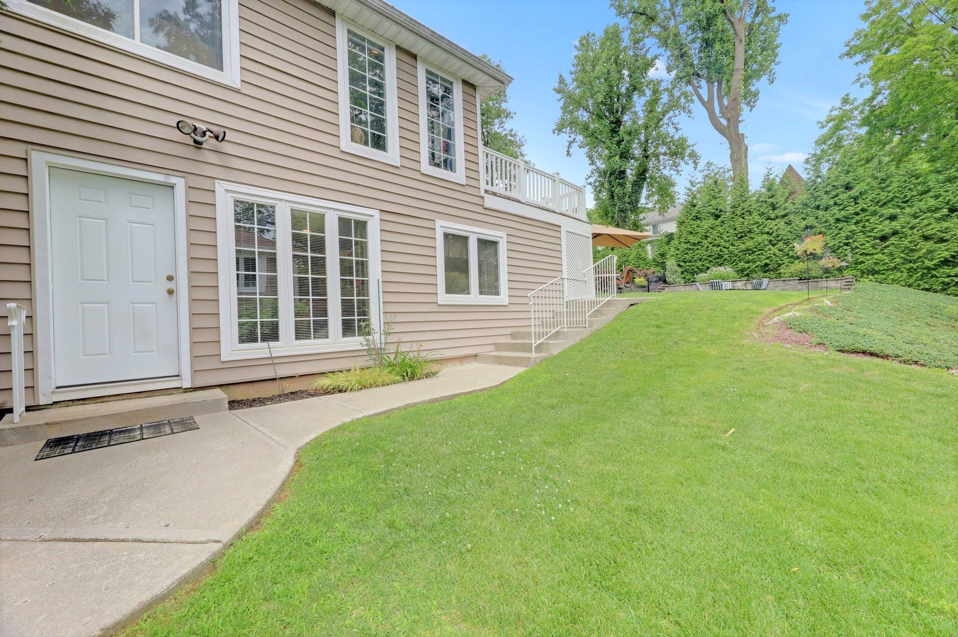111 Erledon Road