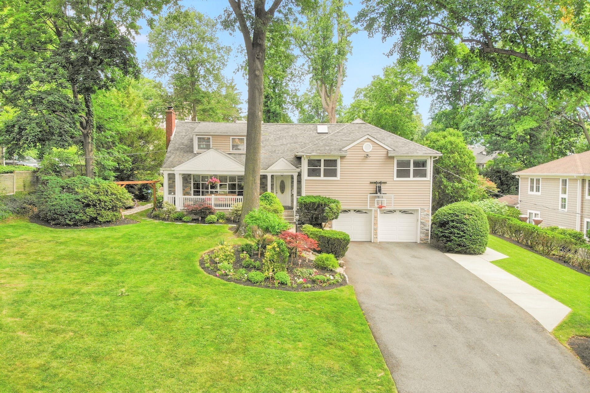 111 Erledon Road