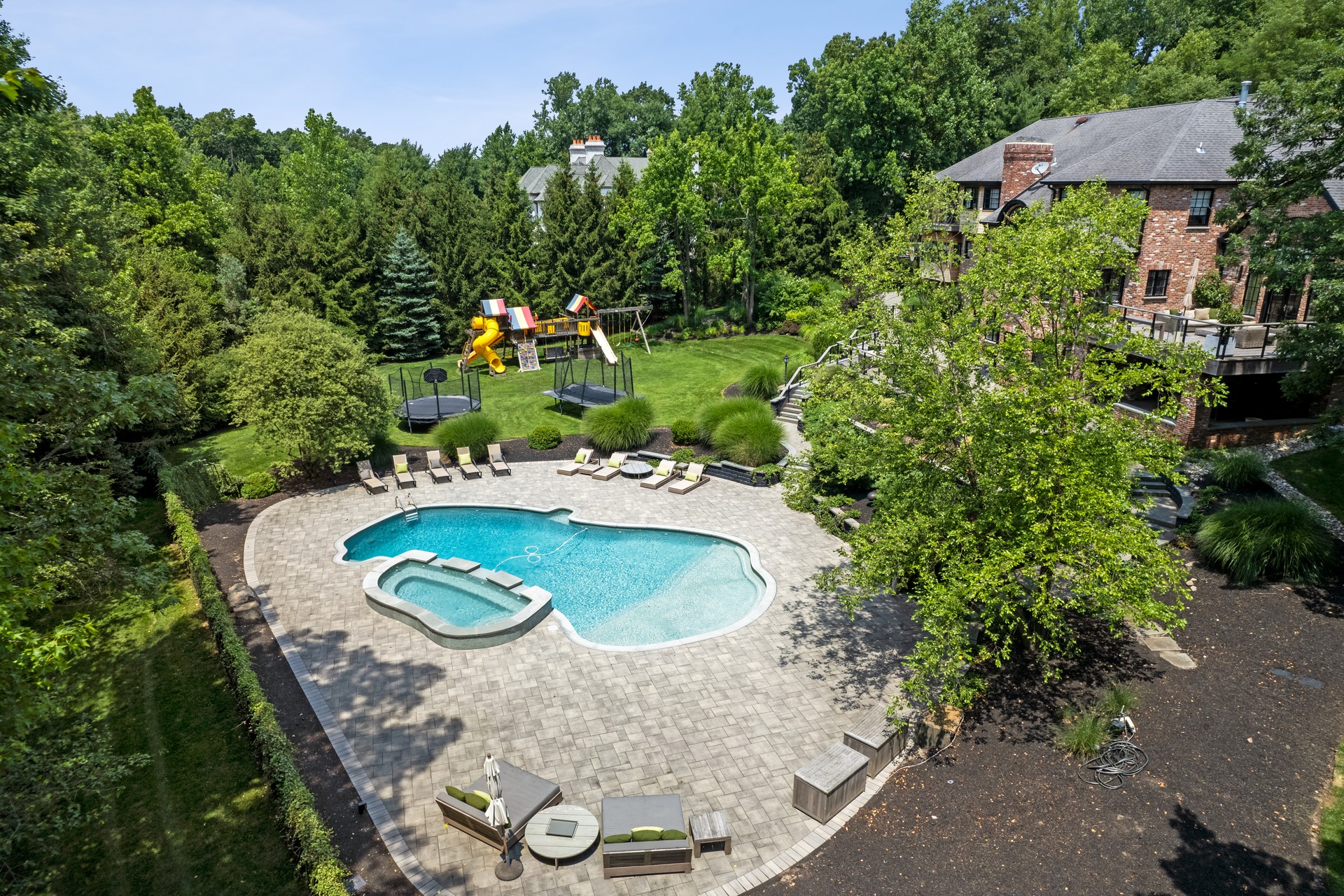 10 Cassandra Drive 