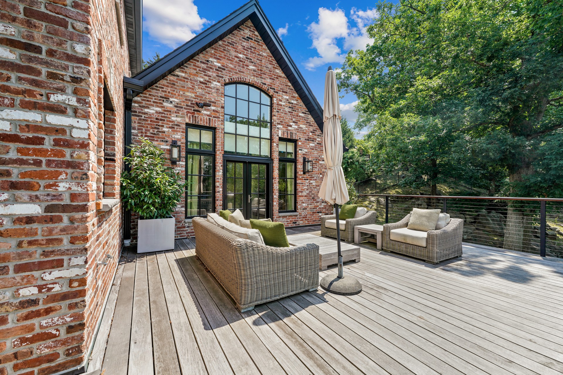 10 Cassandra Drive 