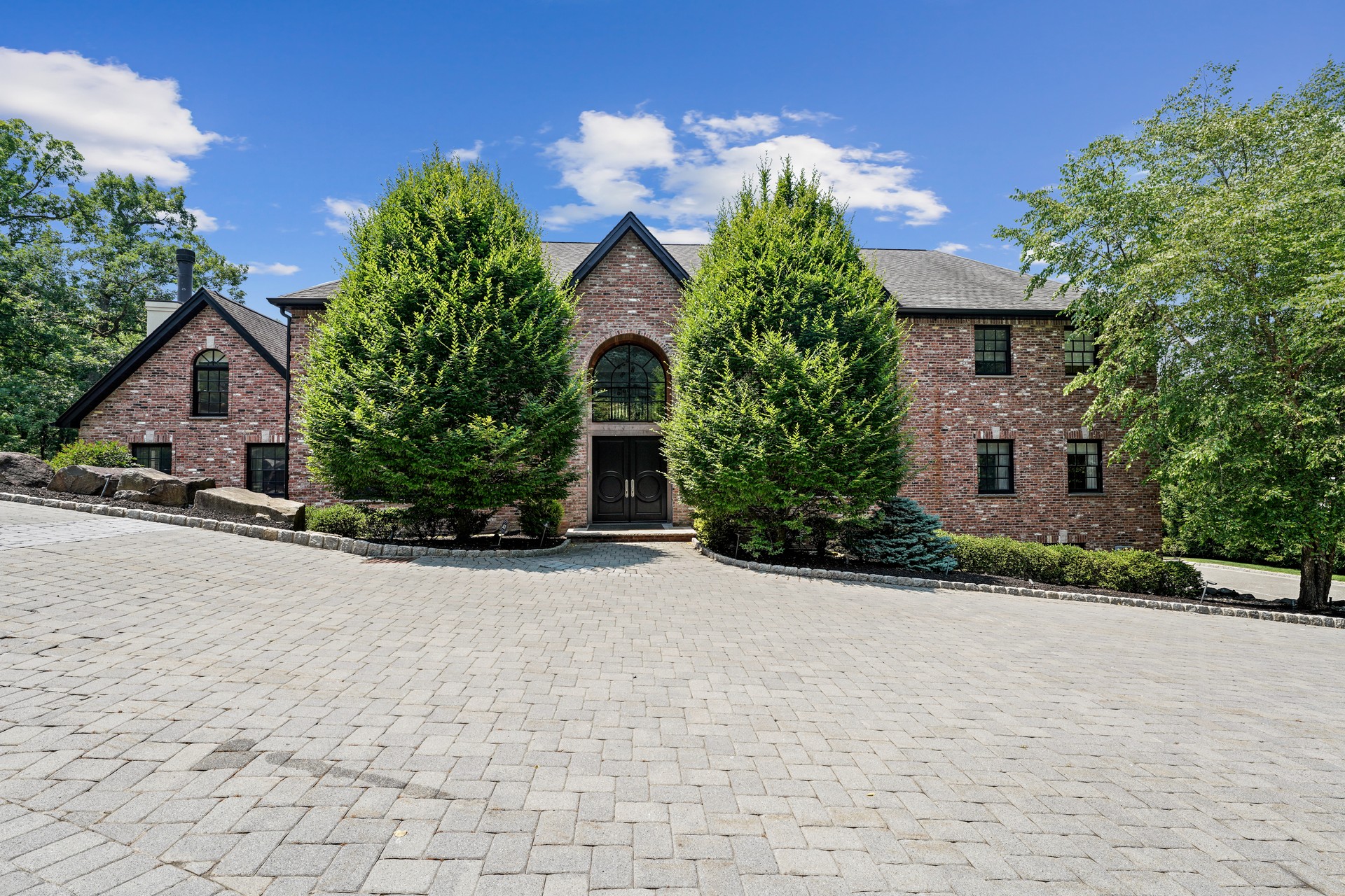 10 Cassandra Drive 