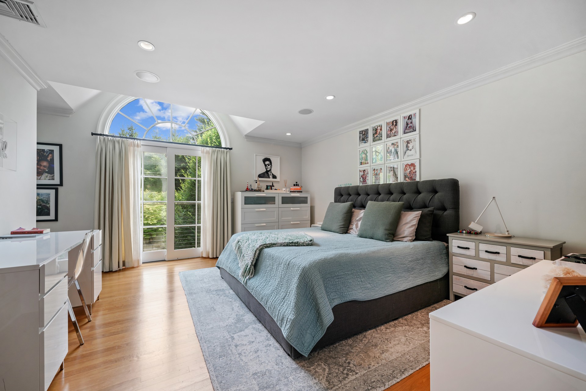 10 Cassandra Drive 