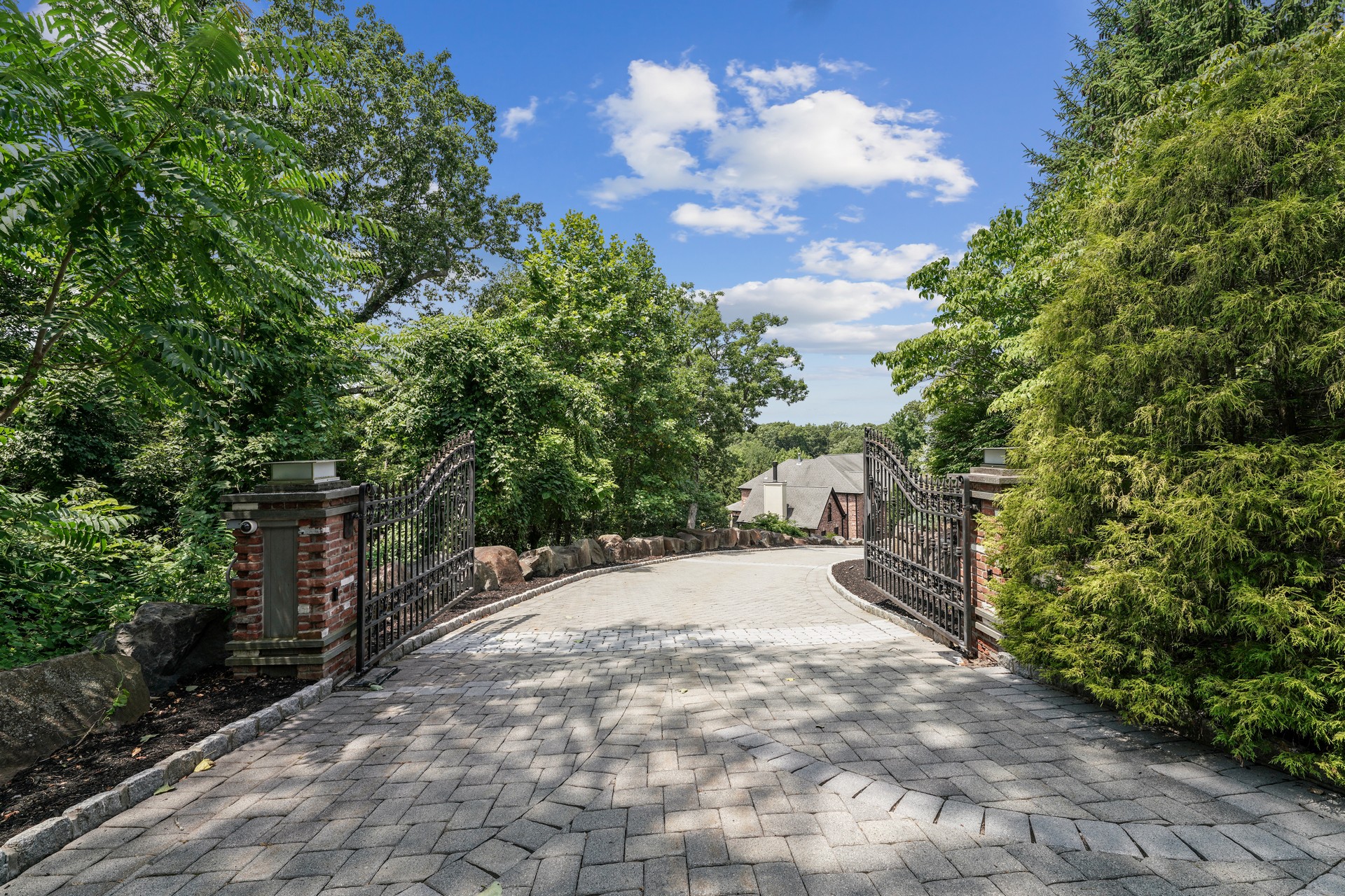 10 Cassandra Drive 