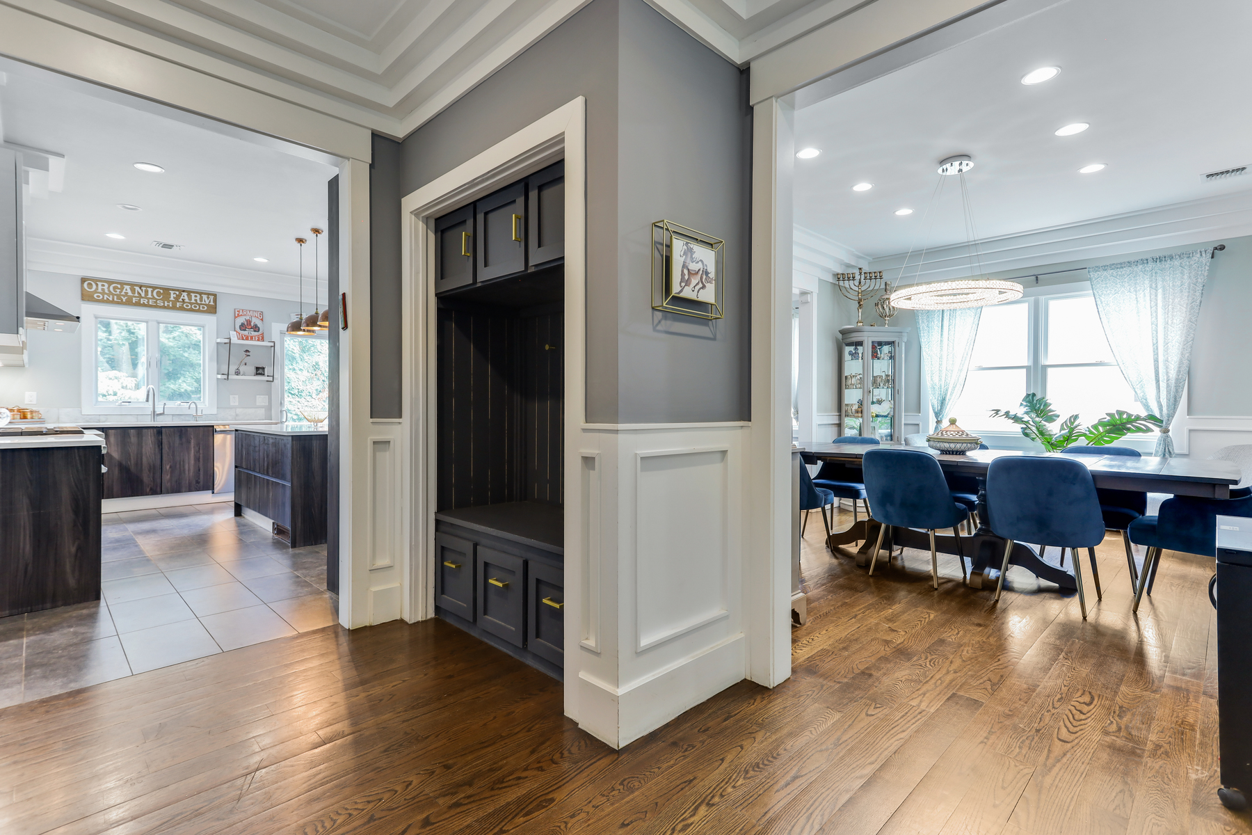 260 Herbert Place