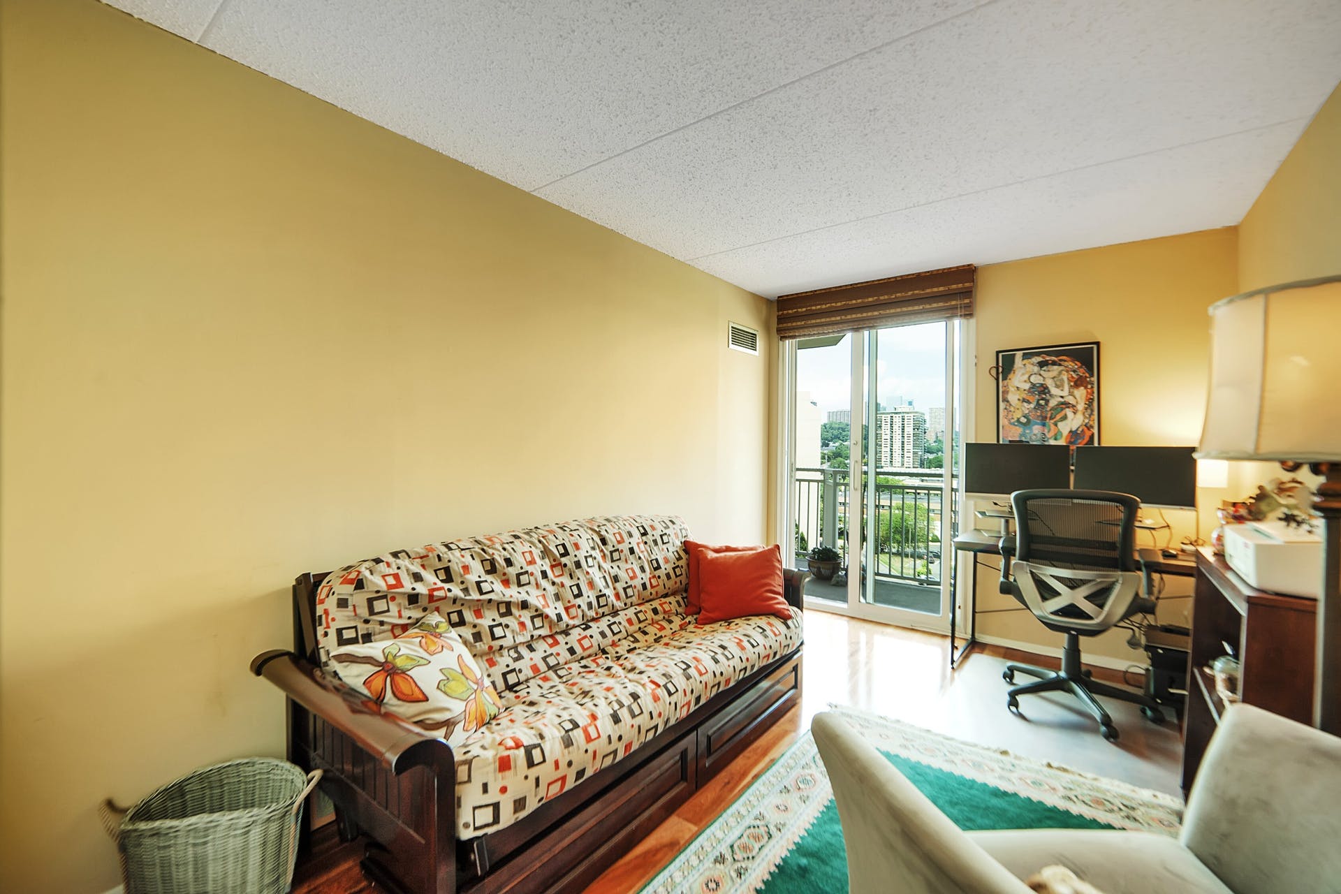 1055 River Road, #910 