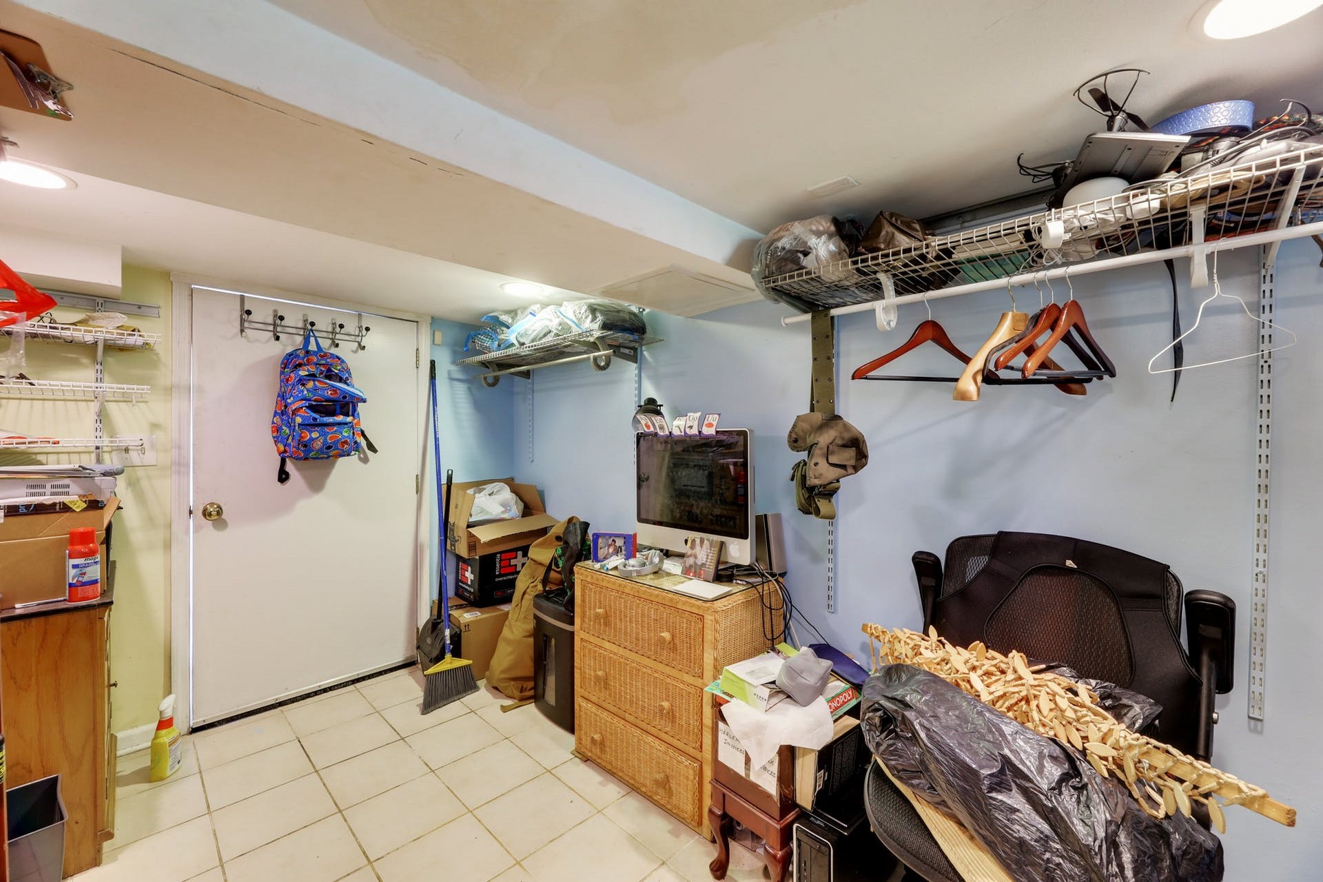 1106 Tuxedo Square