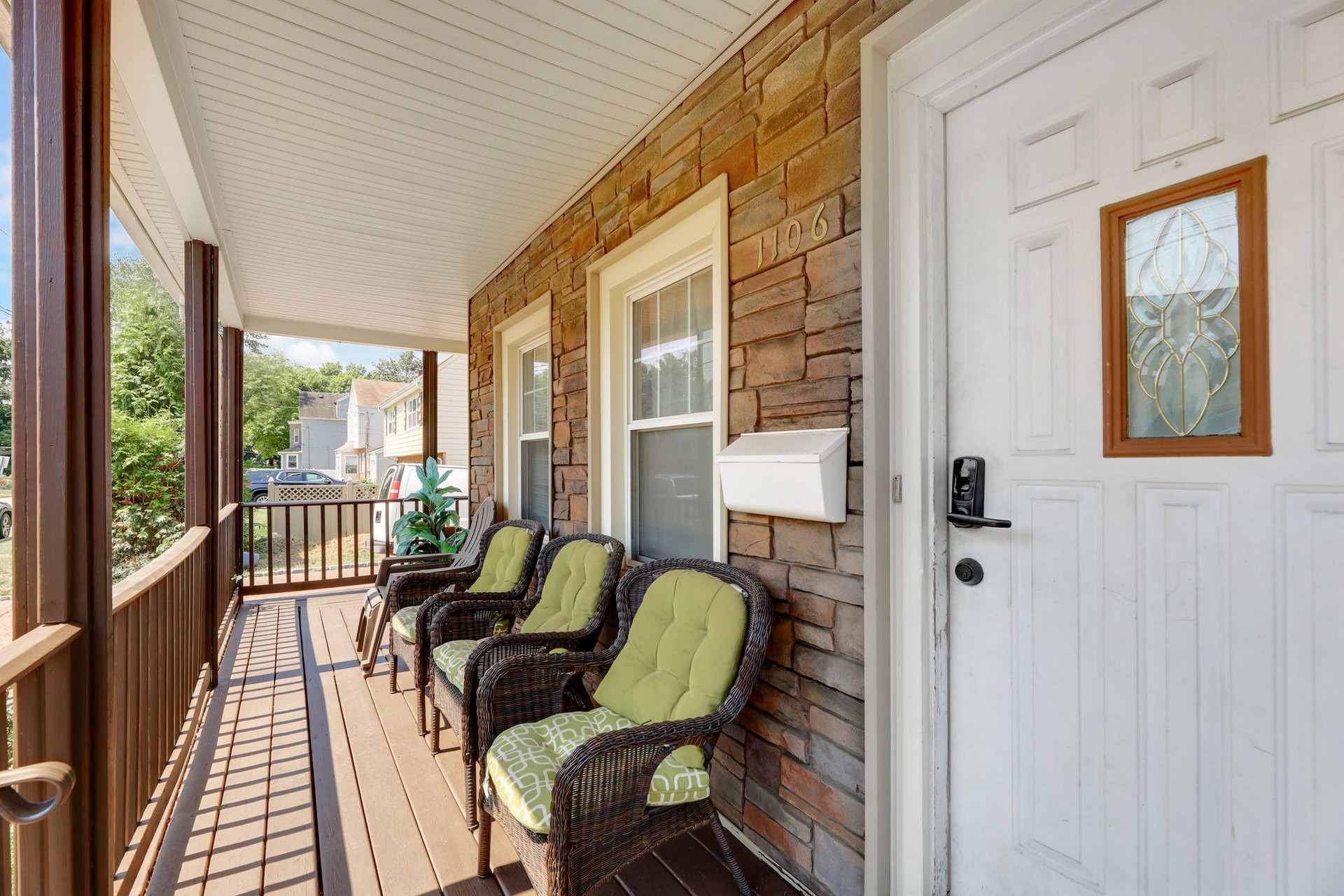 1106 Tuxedo Square