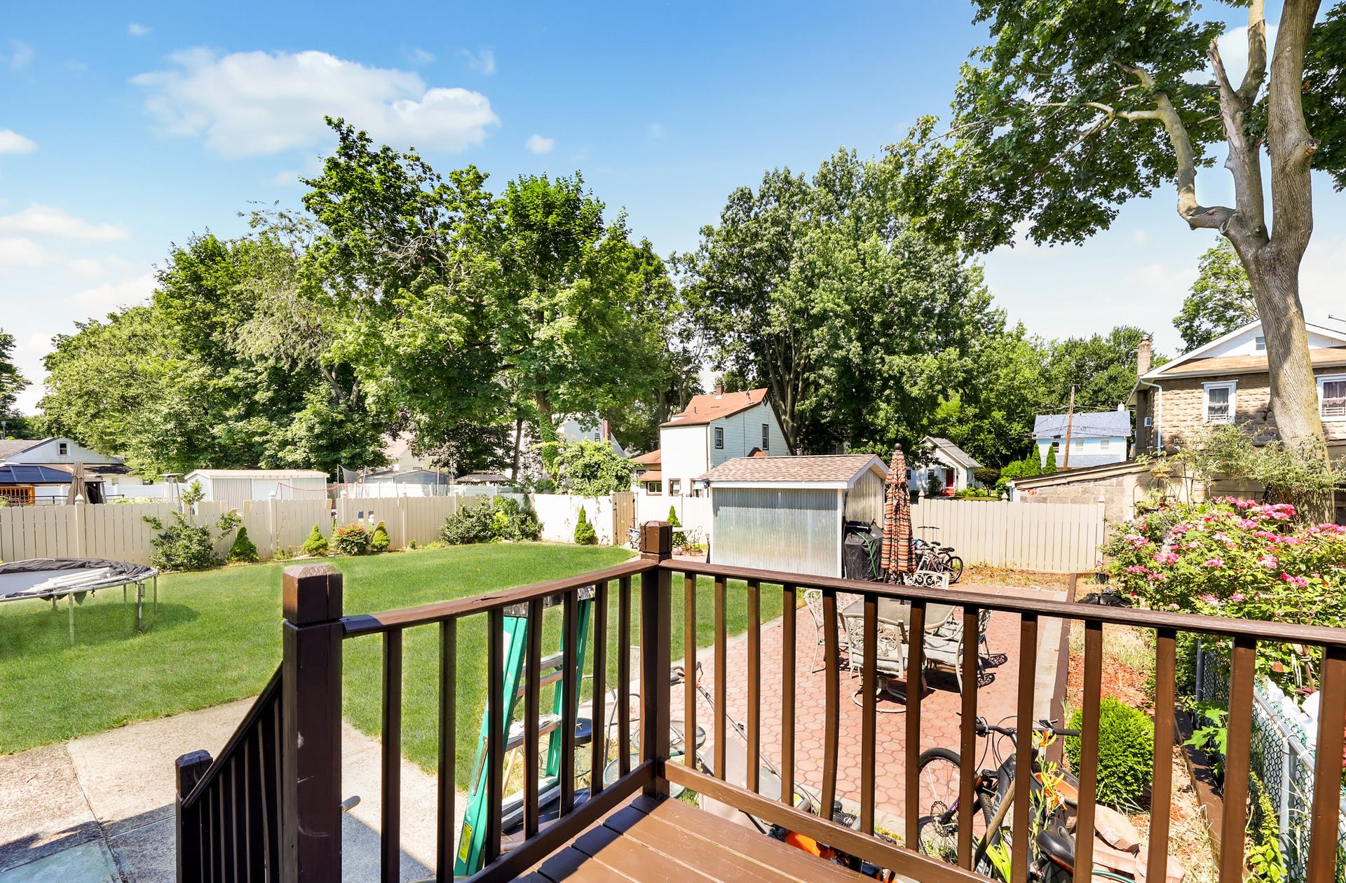 1106 Tuxedo Square