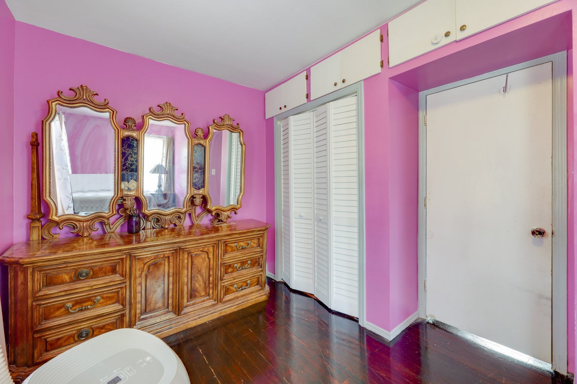 1106 Tuxedo Square