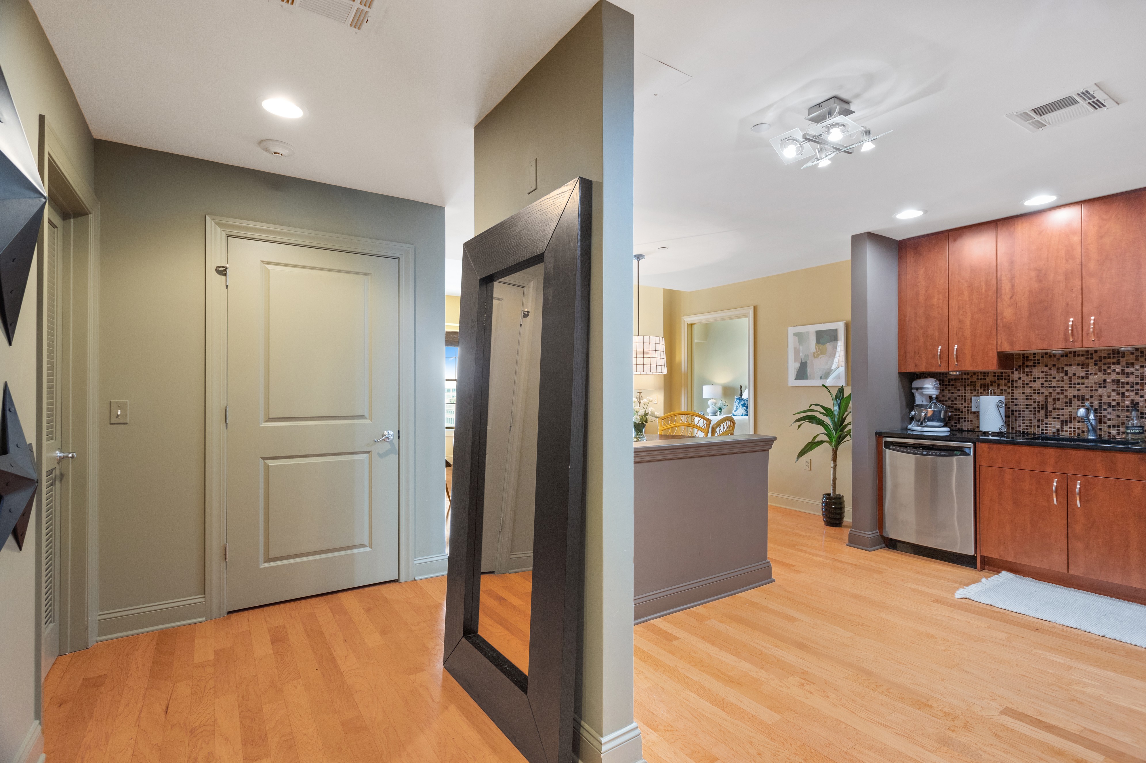 48 South Park Street, #614 