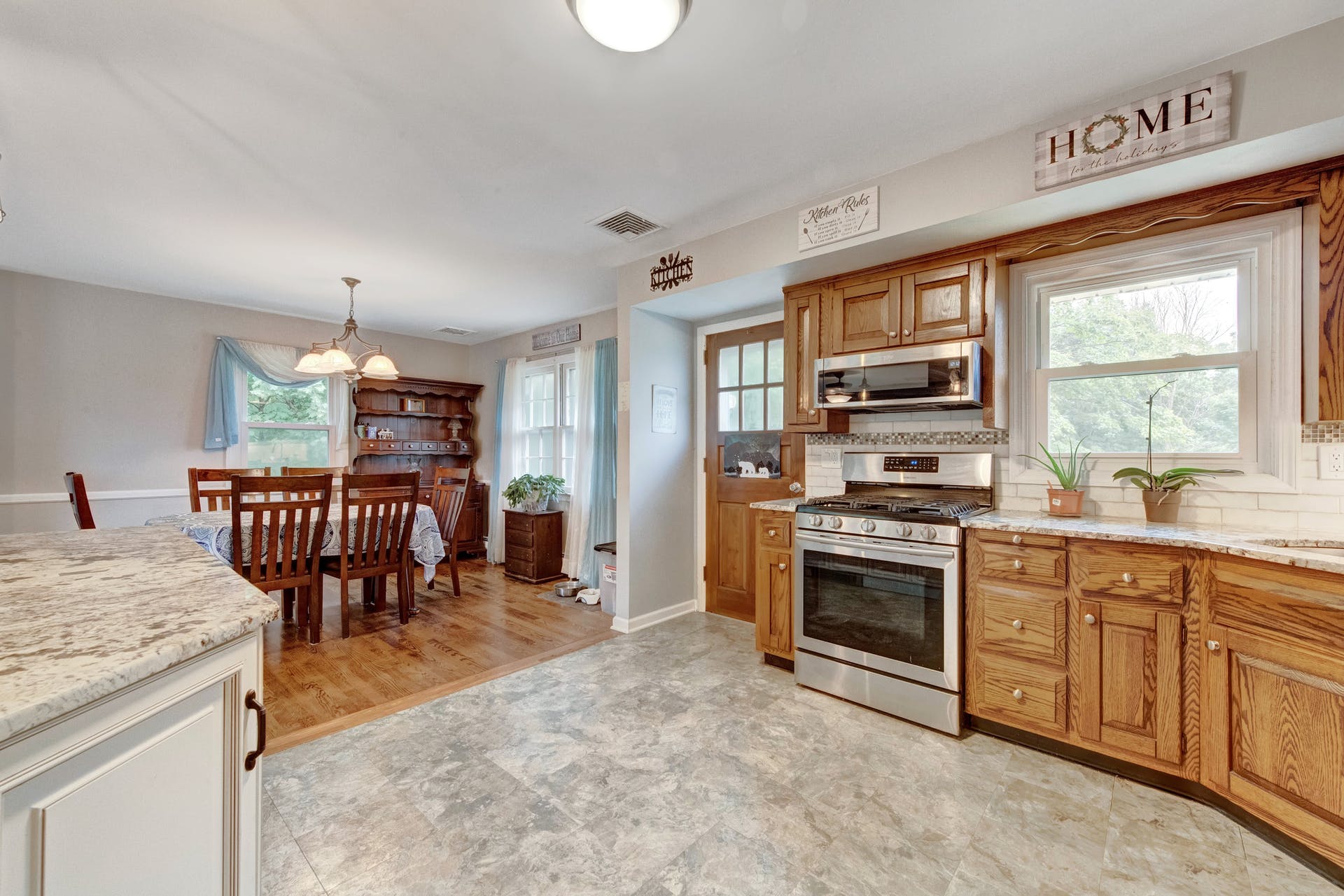53 Minnehaha Boulevard