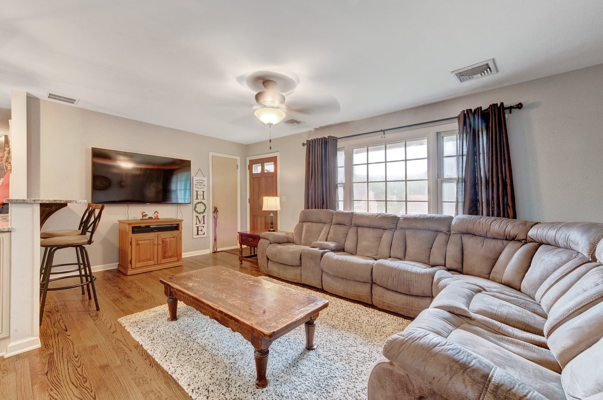53 Minnehaha Boulevard