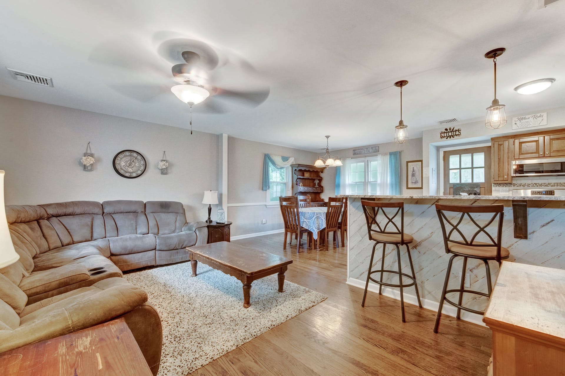 53 Minnehaha Boulevard