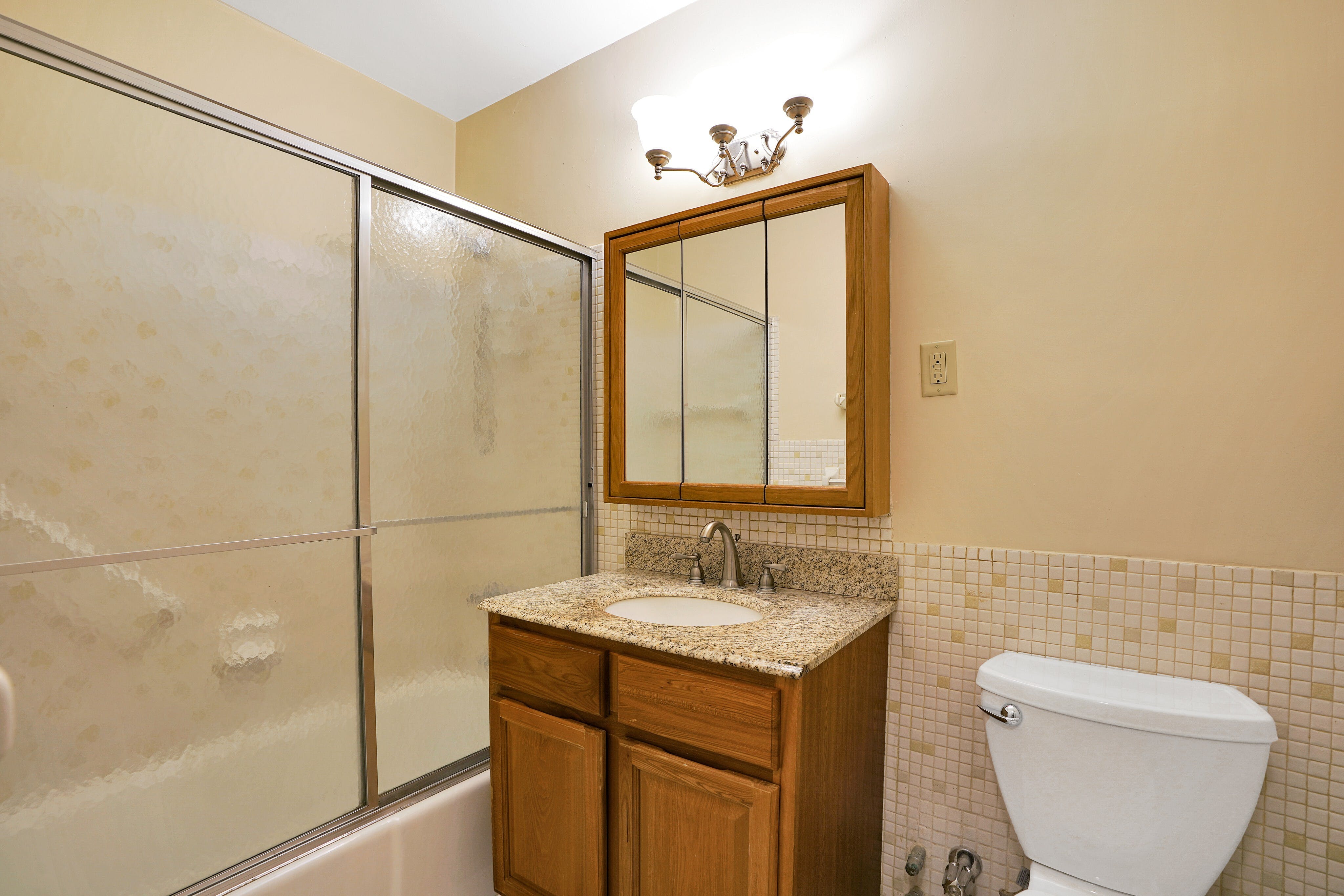 2100 Linwood Avenue, #5R Mediterranean North