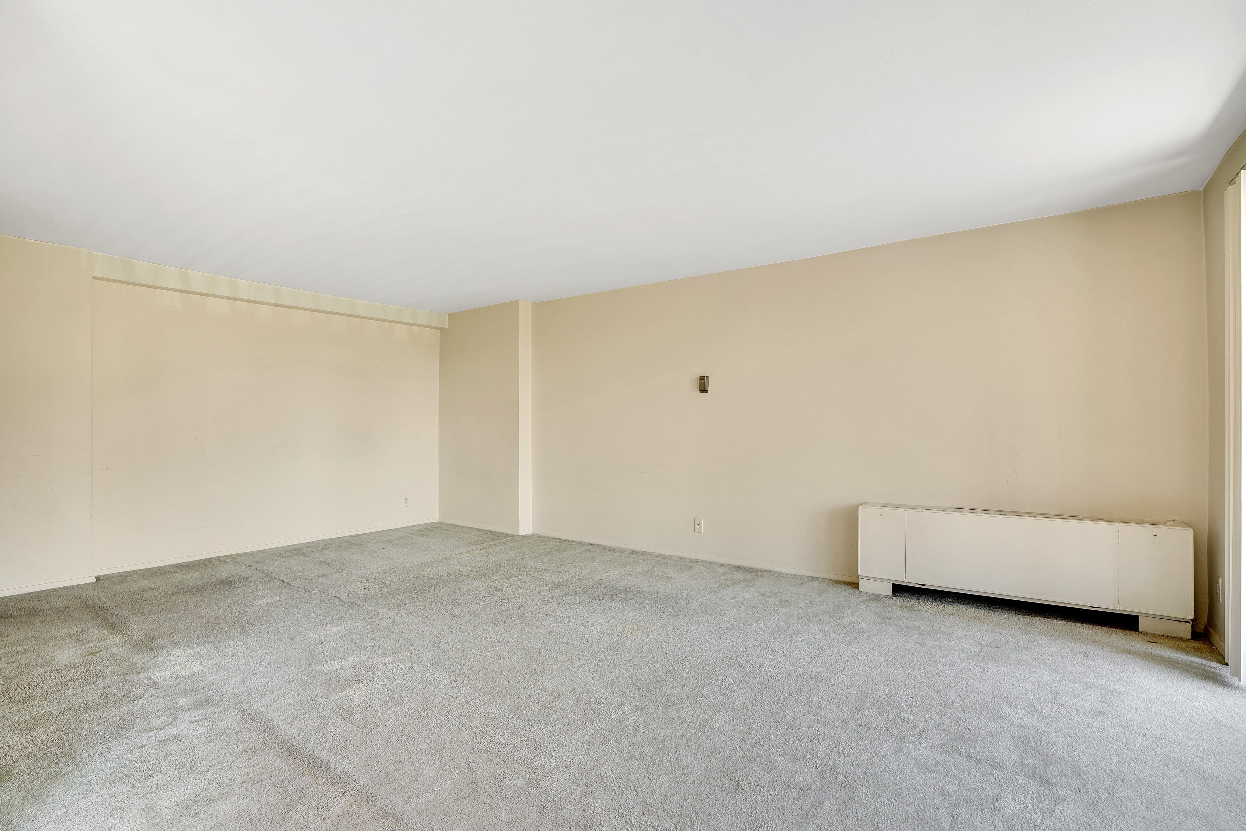 2100 Linwood Avenue, #5R Mediterranean North