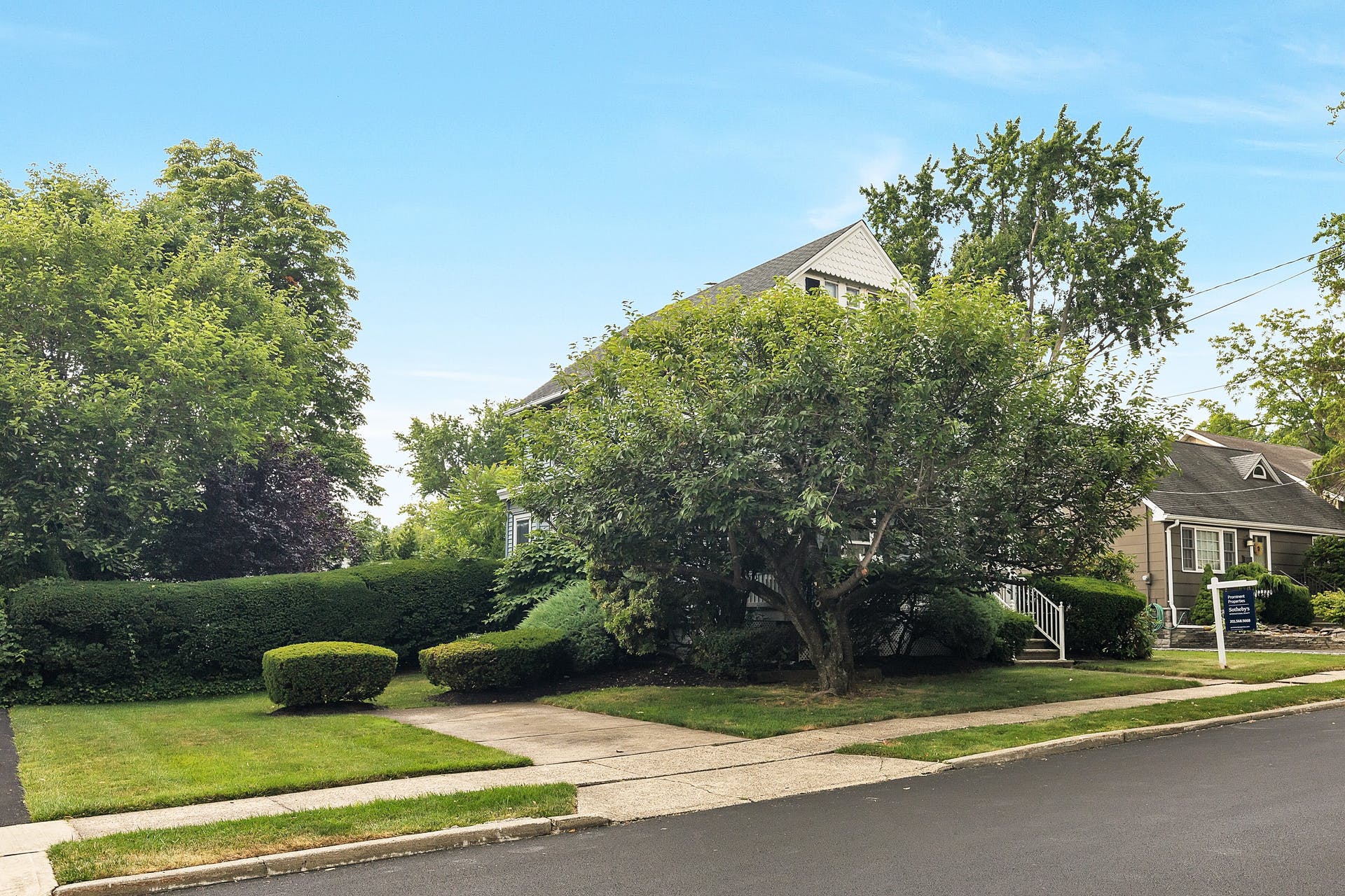 73 Gates Avenue