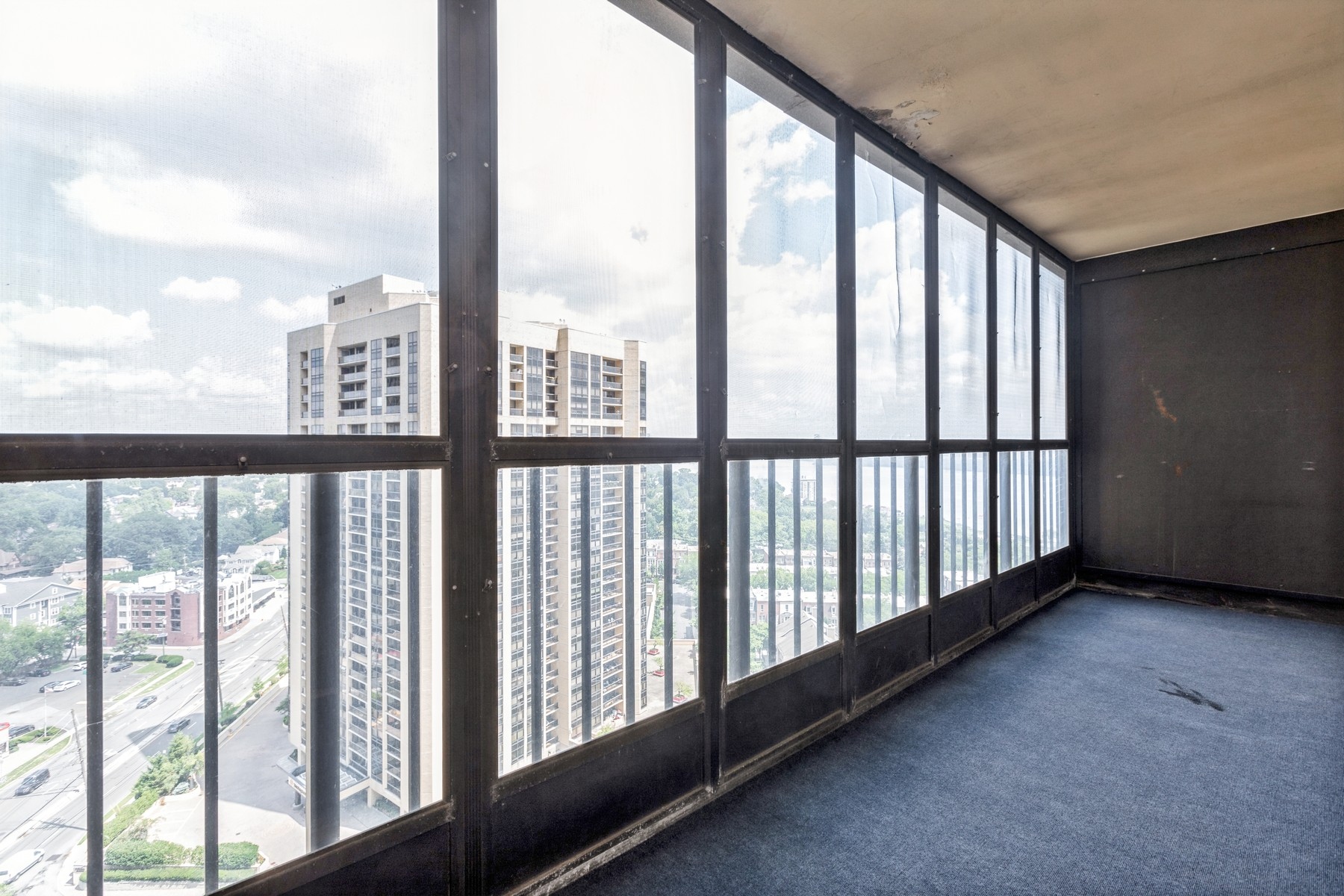 300 Winston Drive, #1907