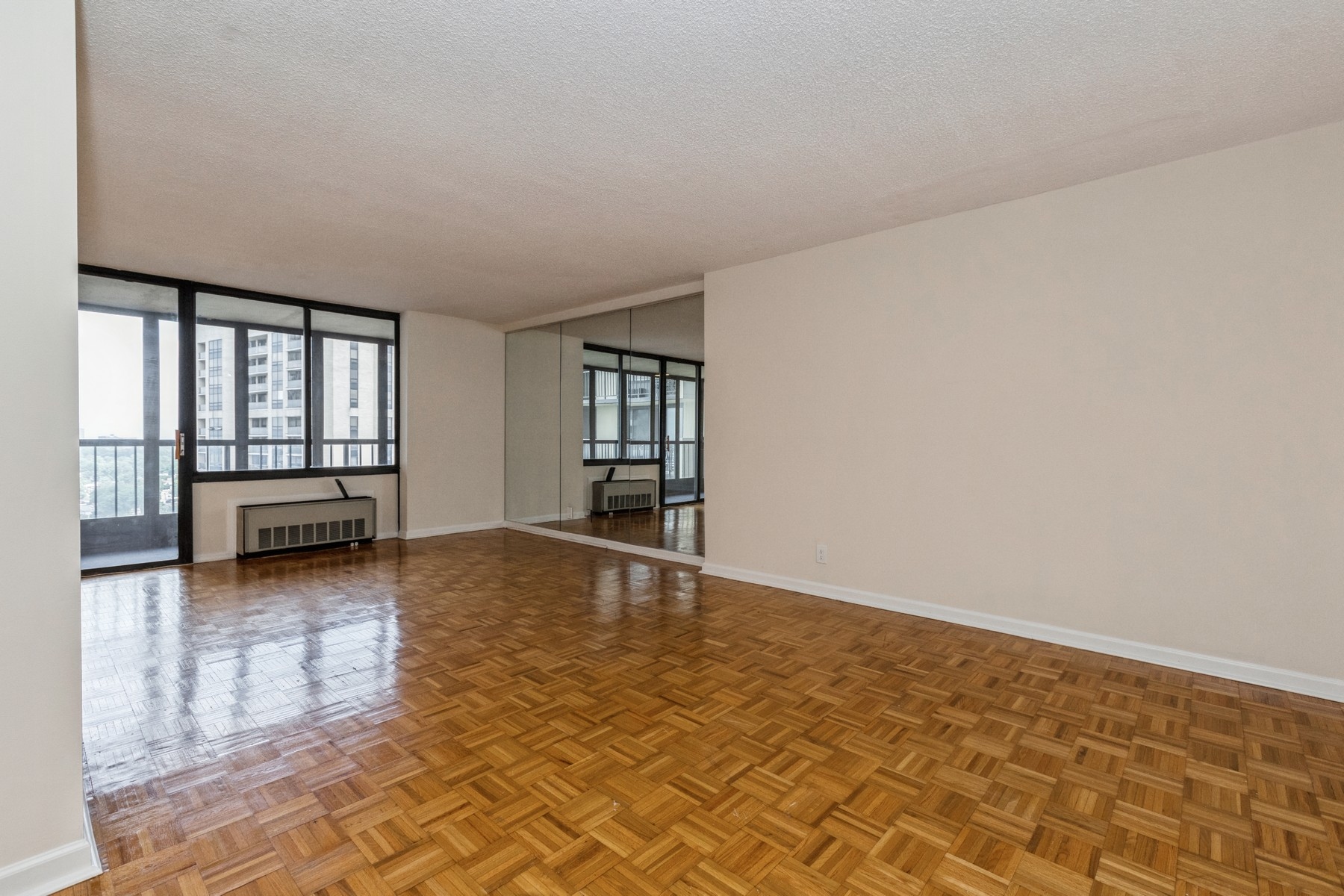 300 Winston Drive, #1907