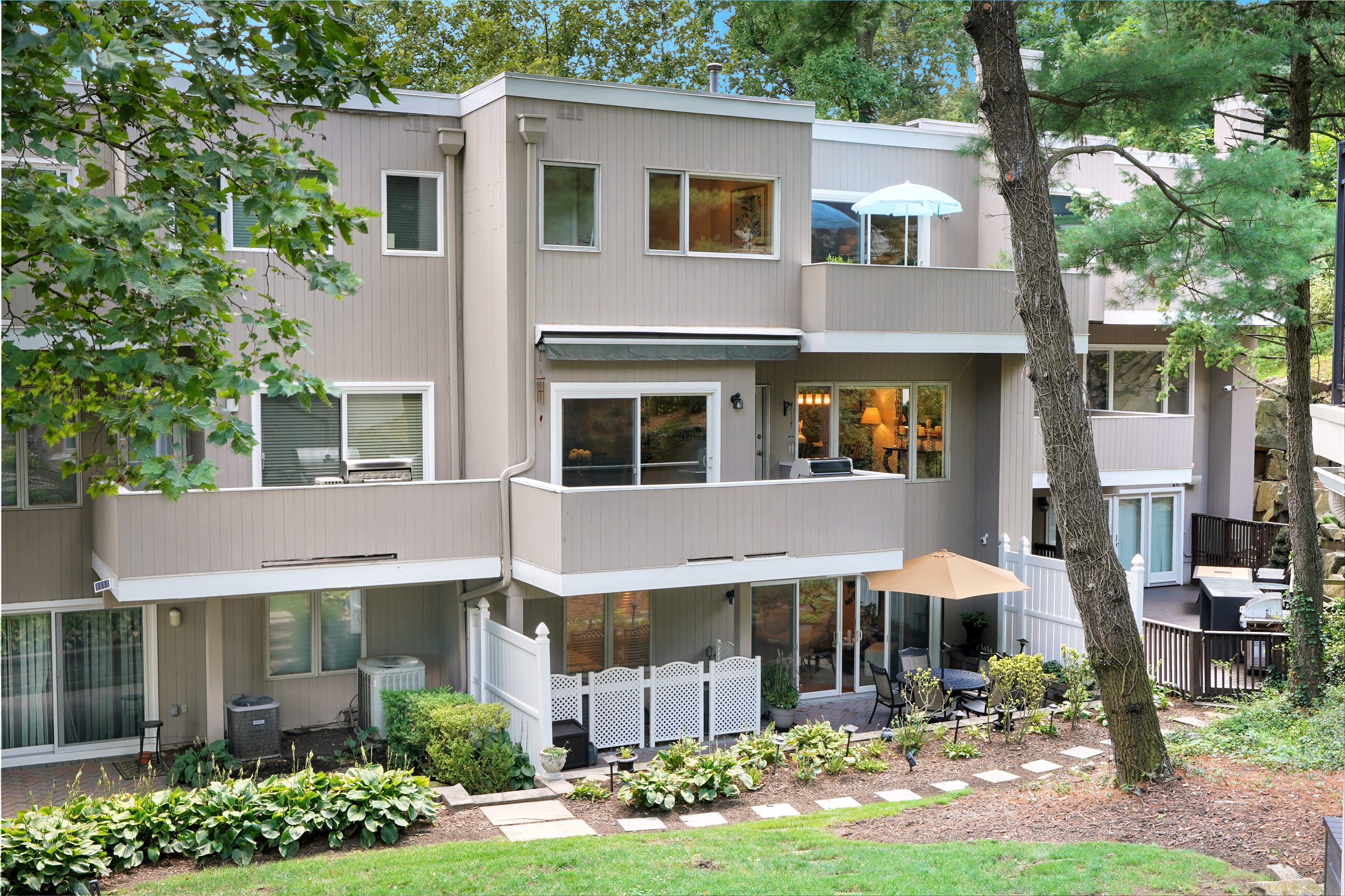 380 Kenwood Street, #11 Kenwood Estates